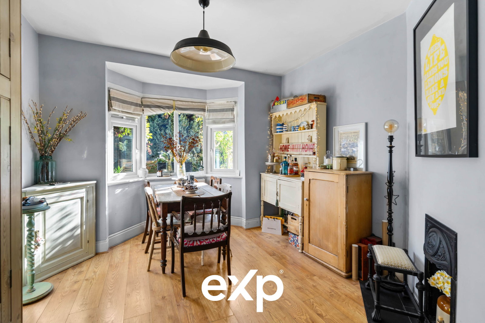 Semi Detached House in Feltham