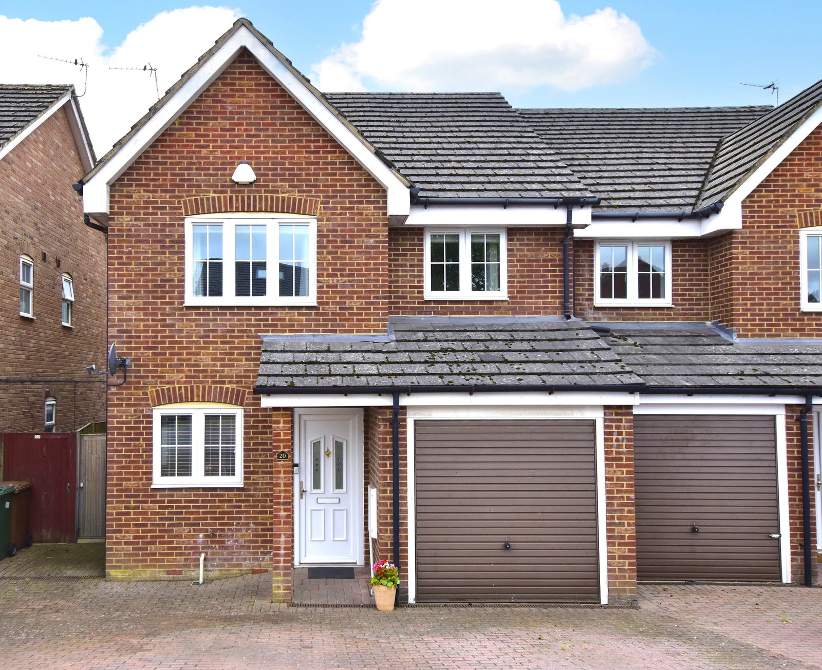 Semi Detached House in Abbots Langley