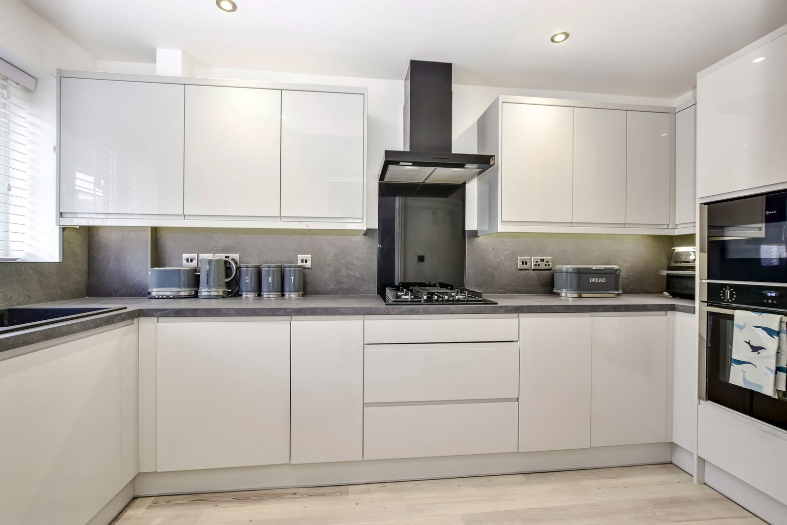 Semi Detached House in Abbots Langley
