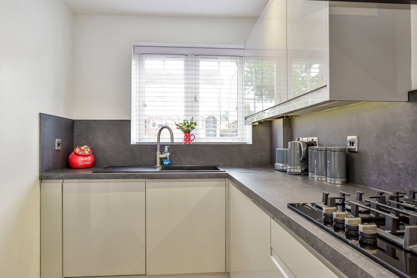 Semi Detached House in Abbots Langley