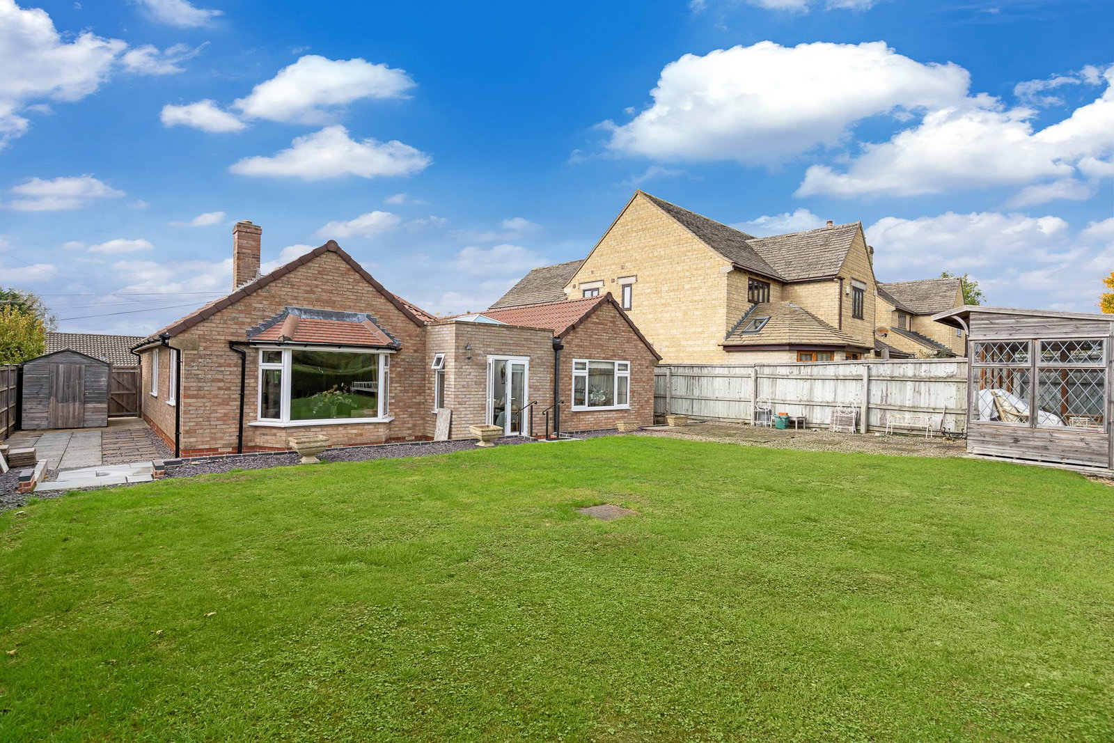 Bungalow in Cheltenham
