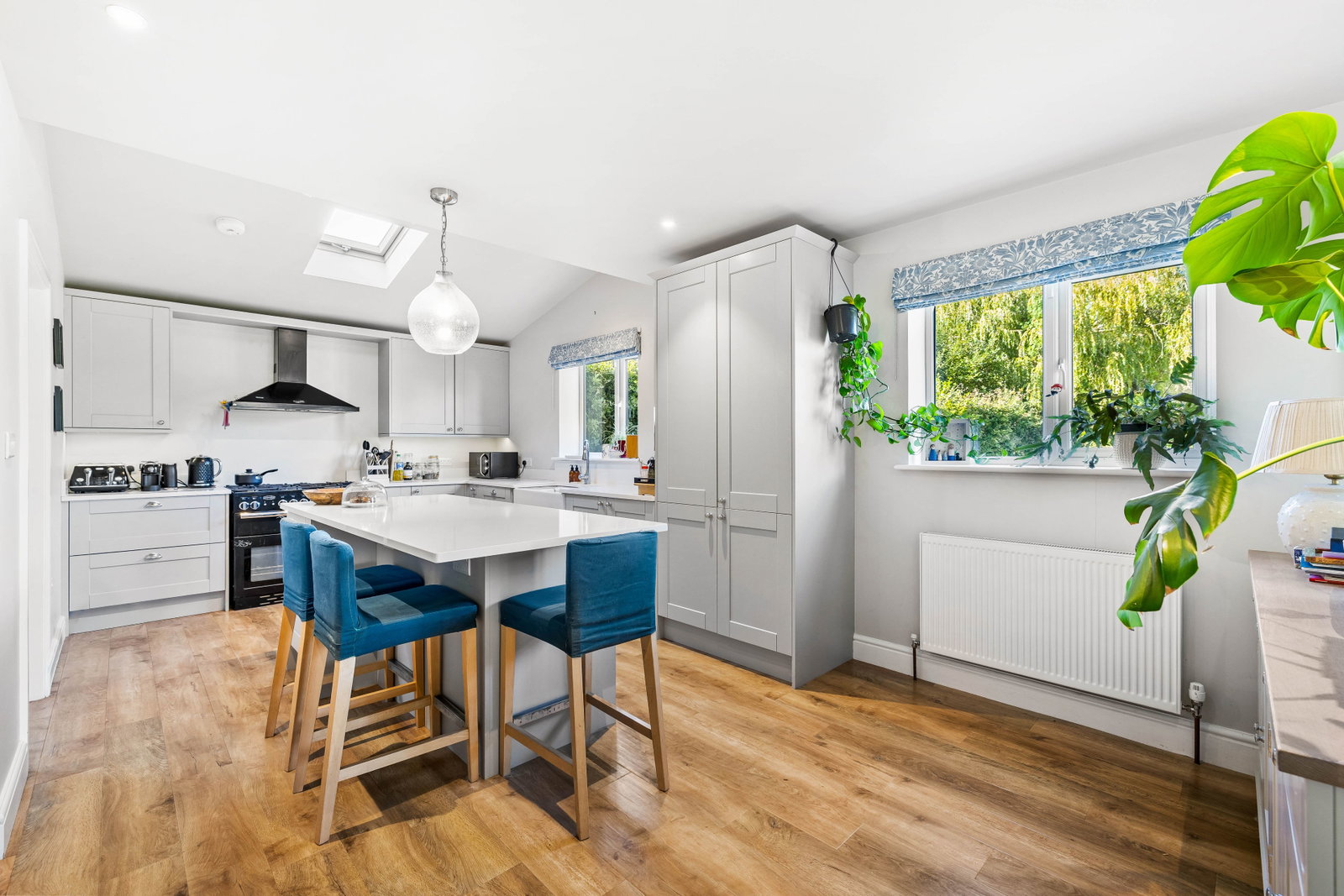 Detached House in Lingfield