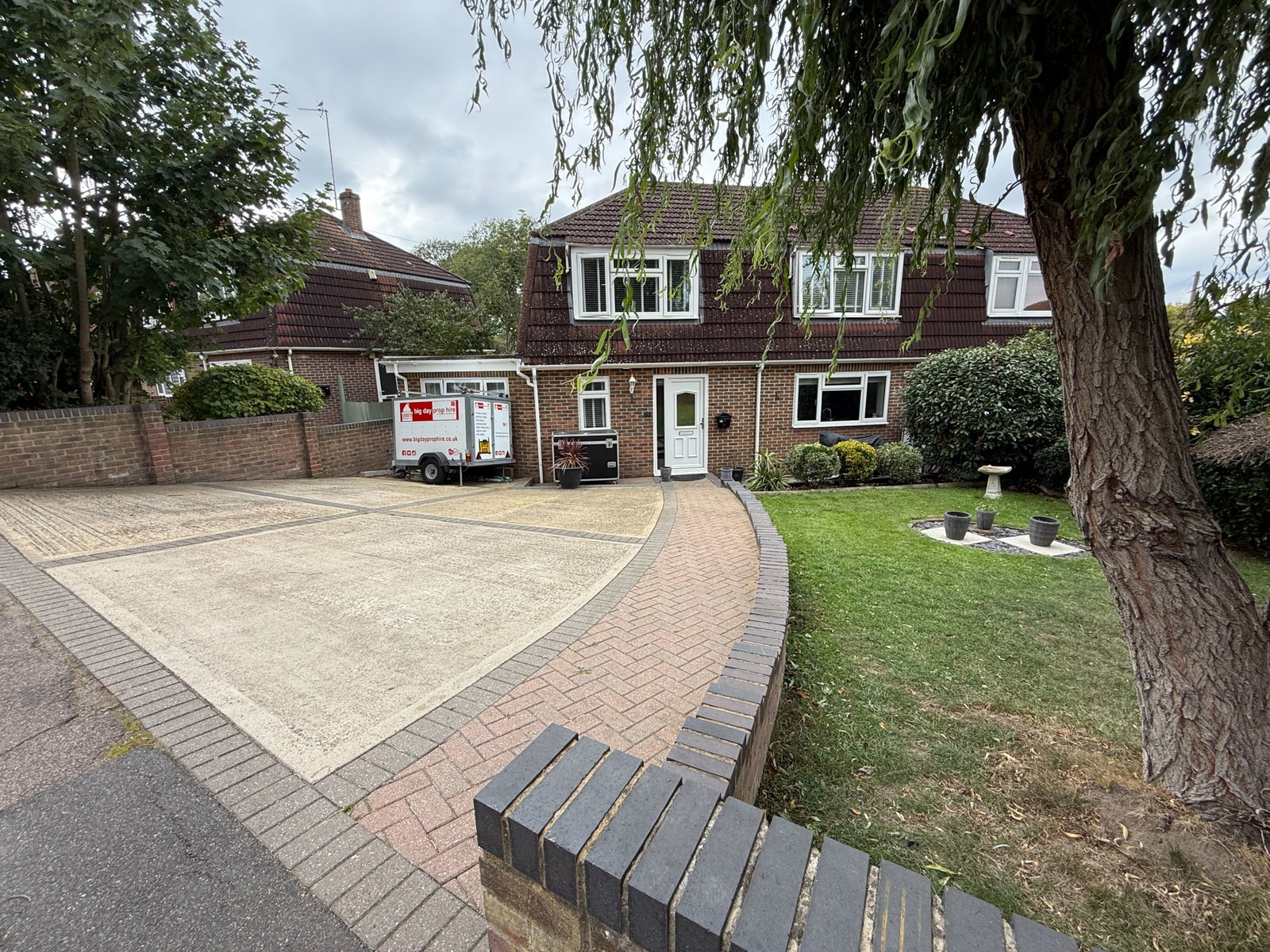 Semi Detached House in Rochester