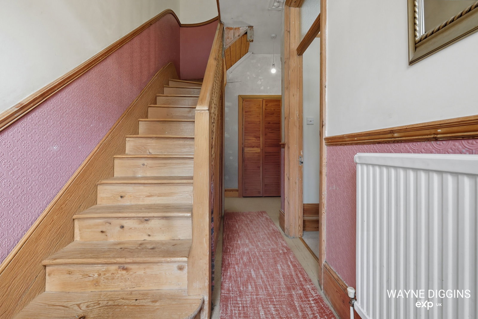 End Of Terrace House in Southend-on-sea