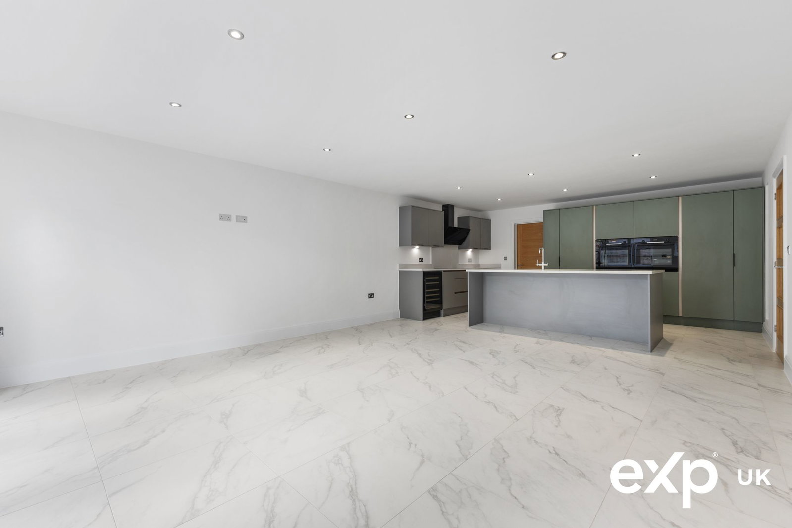 Detached House in Nottingham