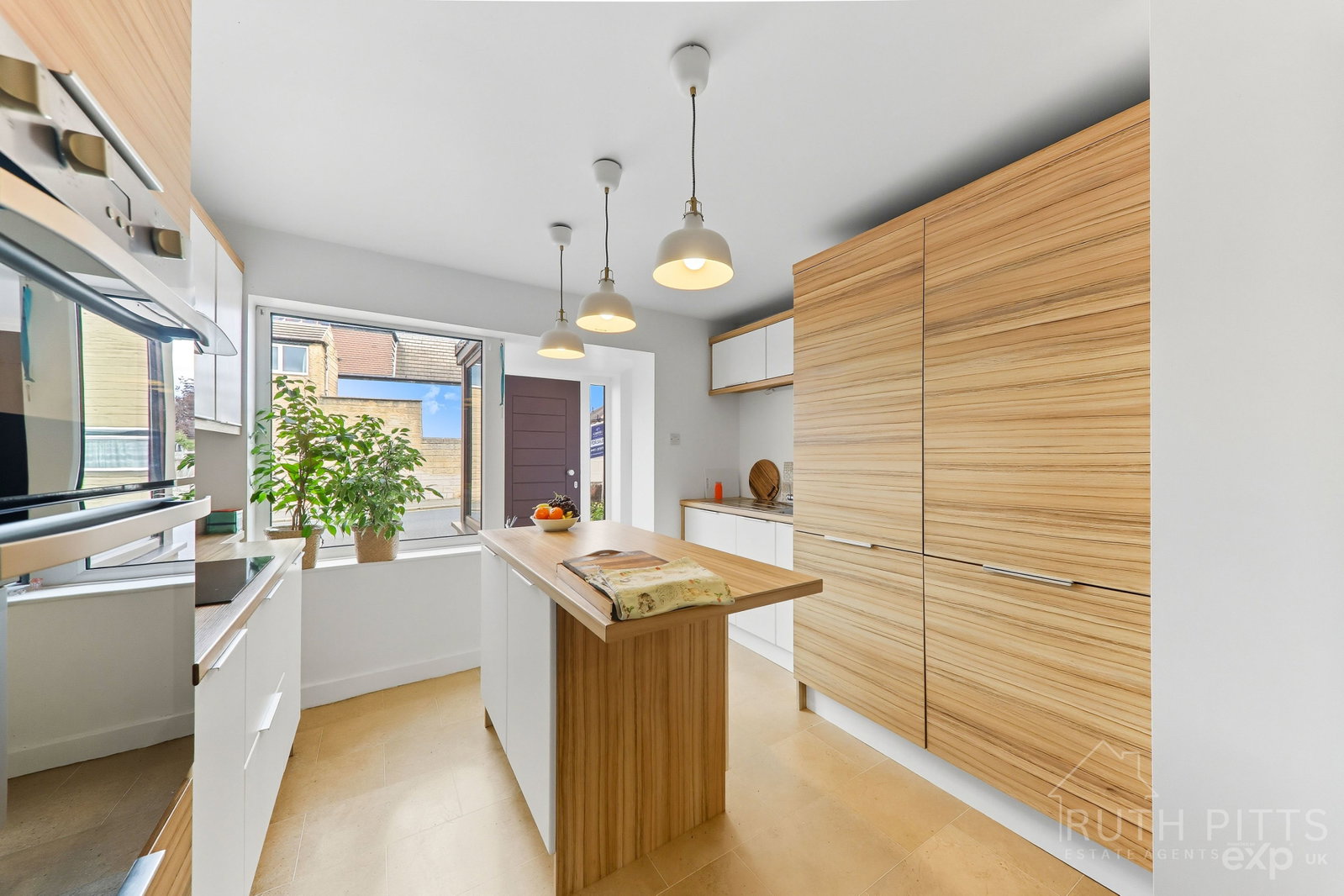 Semi Detached House in Pontefract