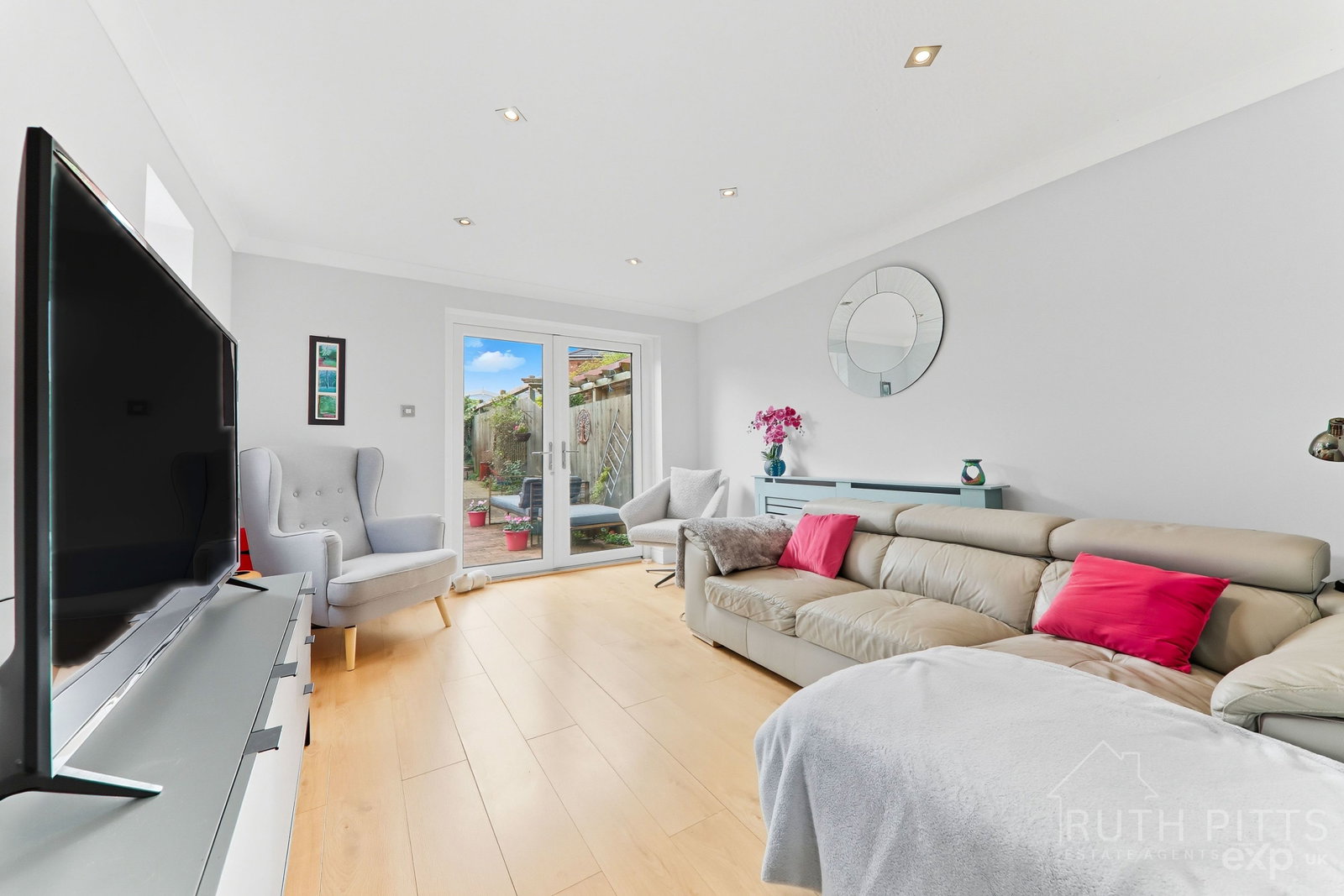 Semi Detached House in Pontefract
