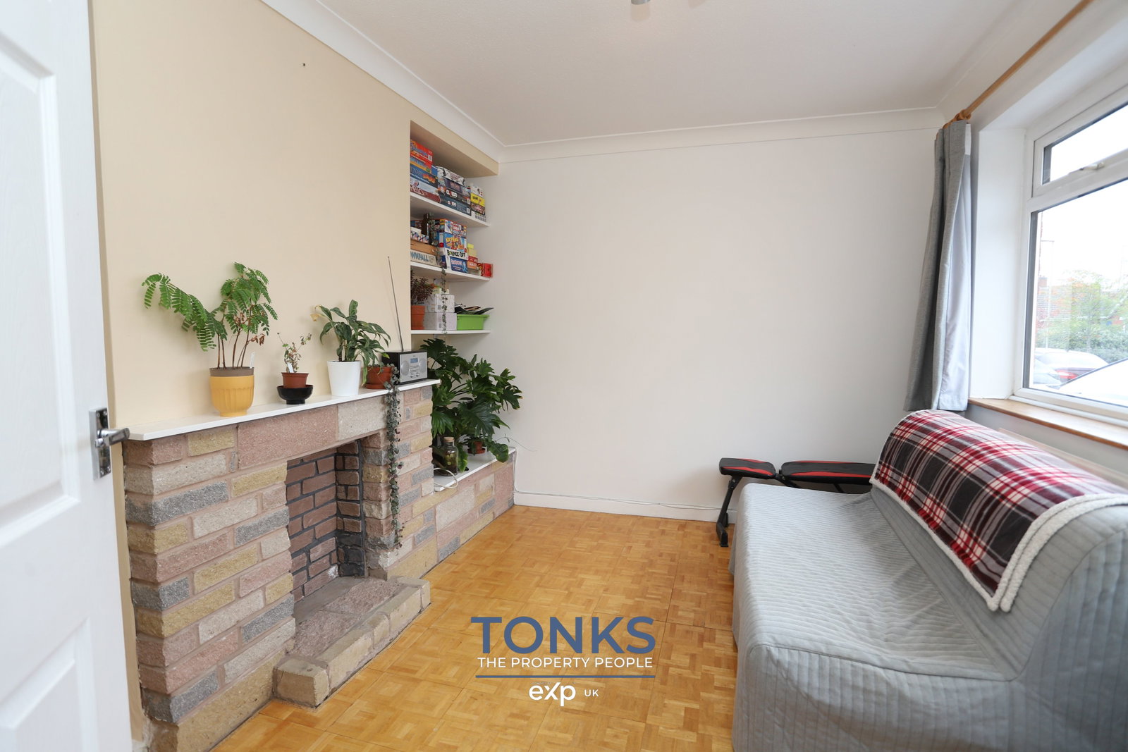 Semi Detached House in Halesowen