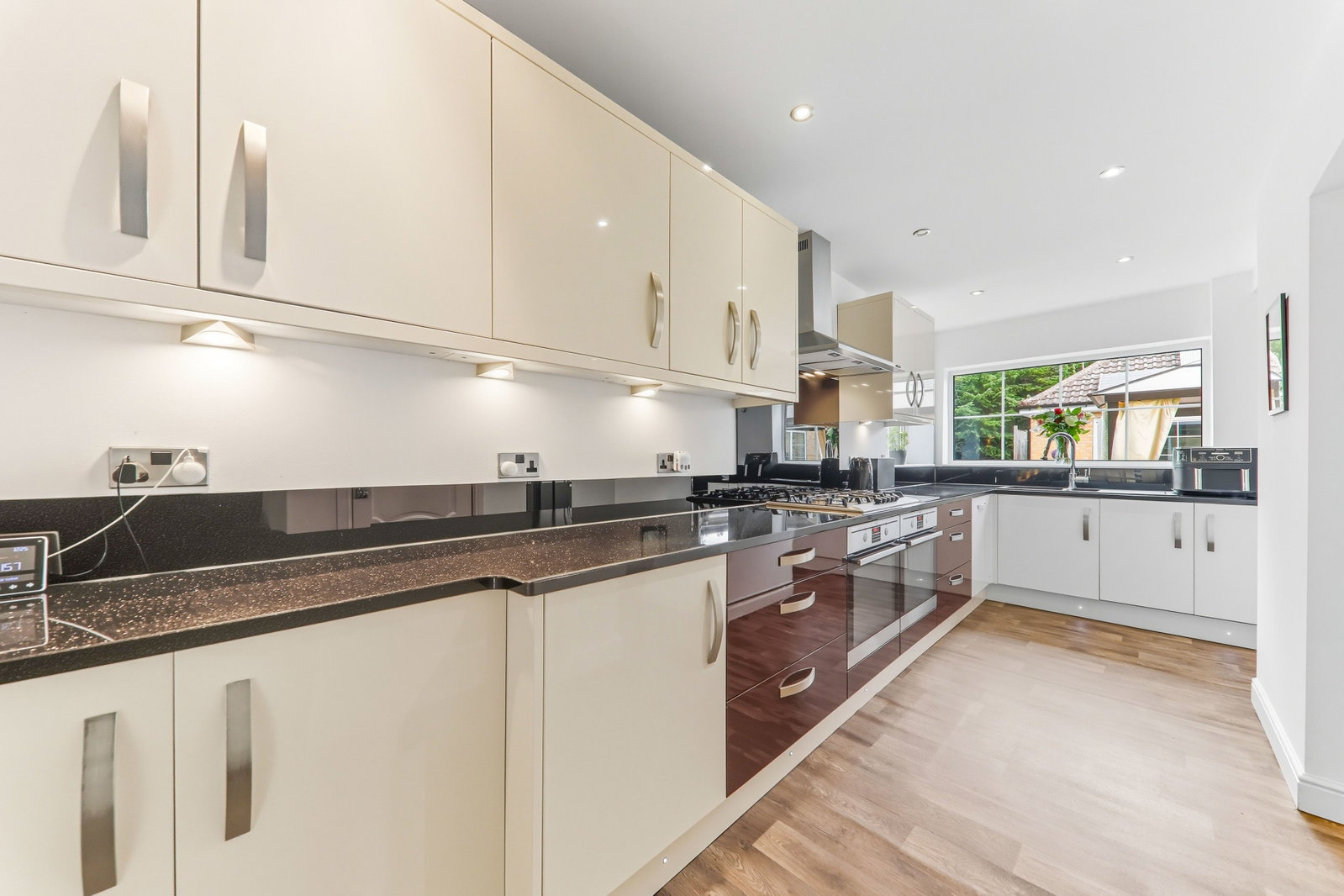 Detached House in Leeds