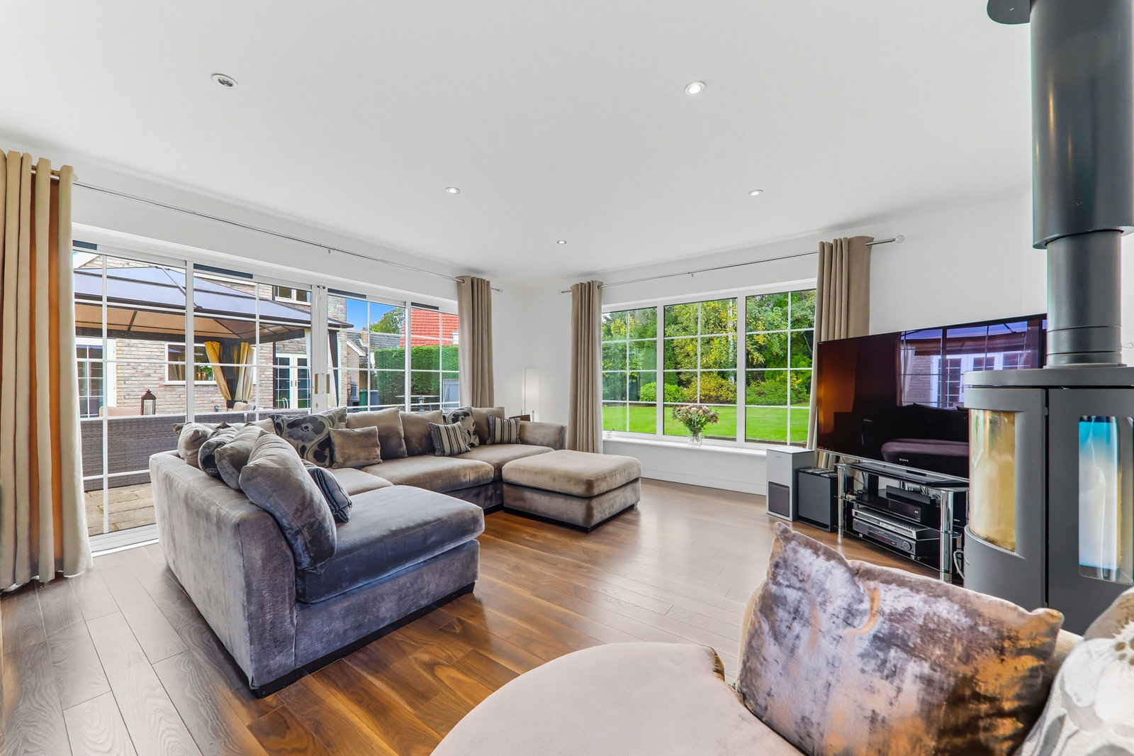 Detached House in Leeds
