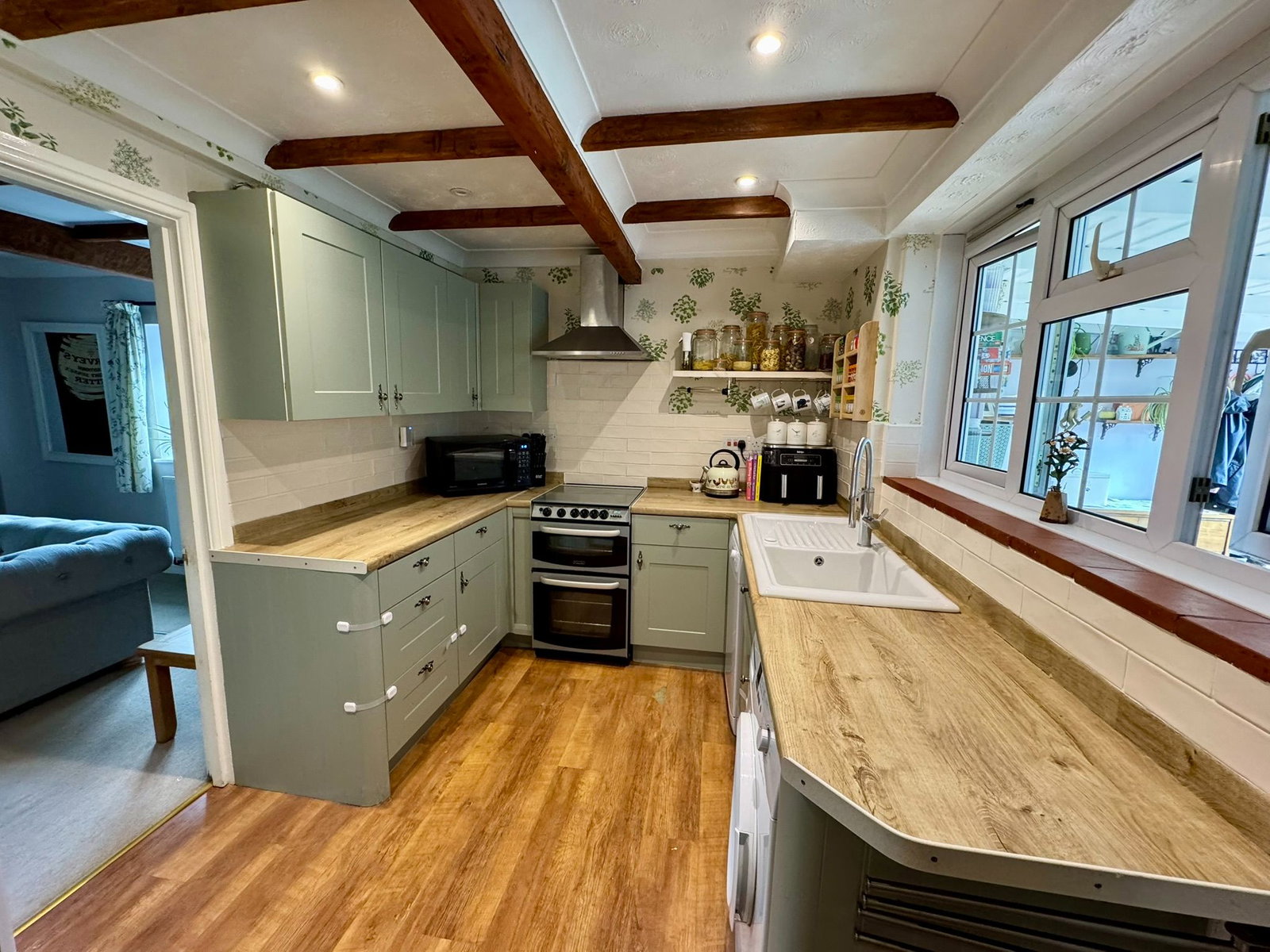 Semi Detached House in Ashford