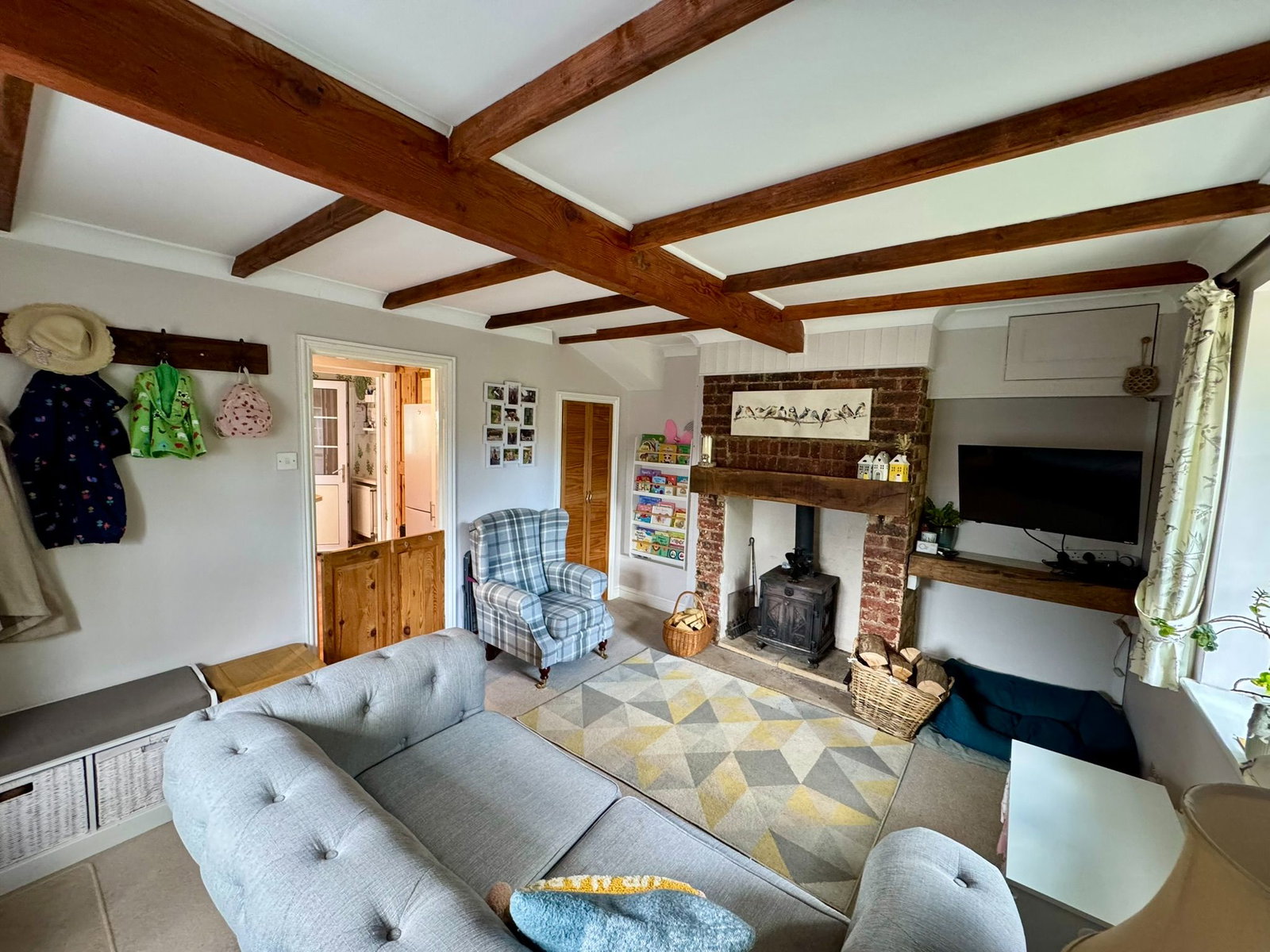 Semi Detached House in Ashford