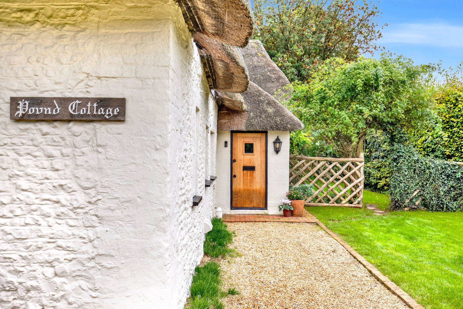 Detached House in Alresford