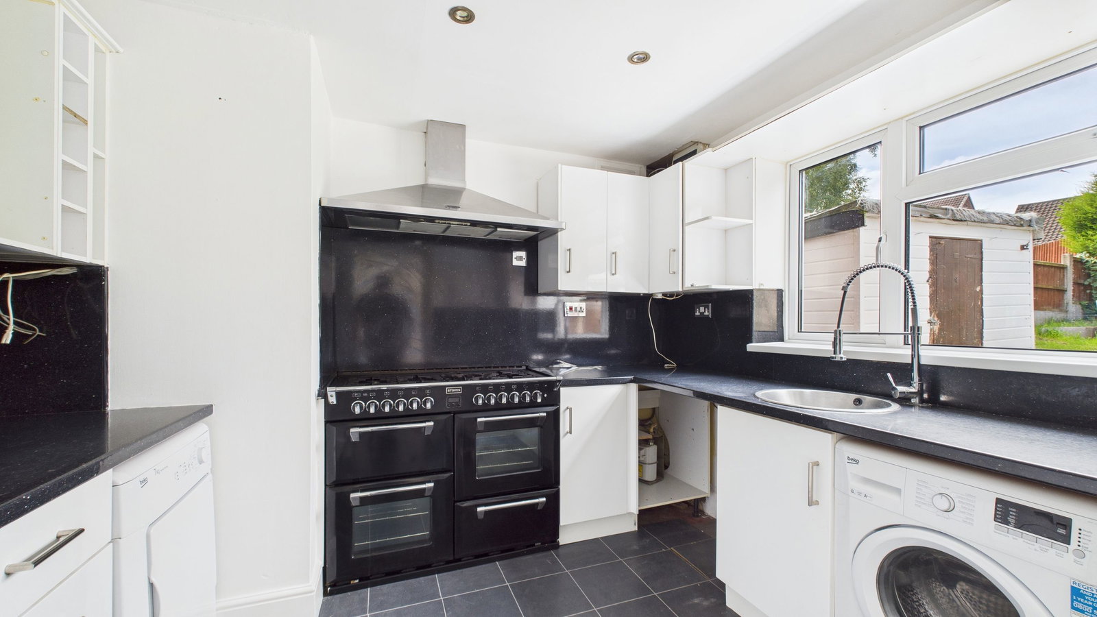 Semi Detached House in Stoke-on-trent