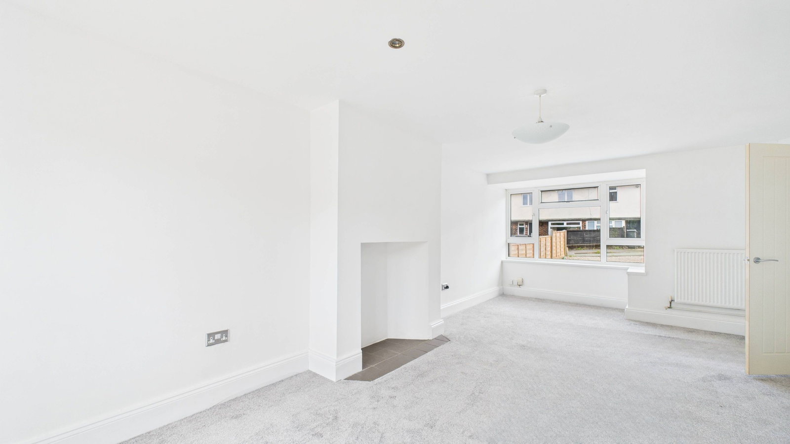 Semi Detached House in Stoke-on-trent