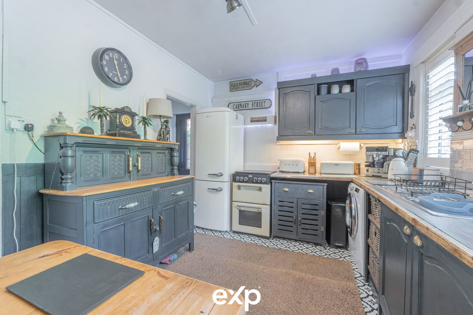 Semi Detached House in Solihull
