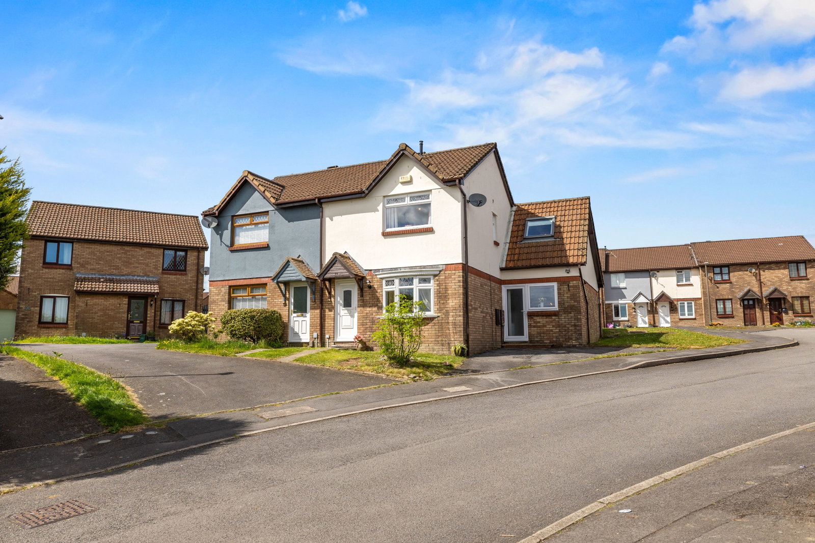 Semi Detached House in Swansea