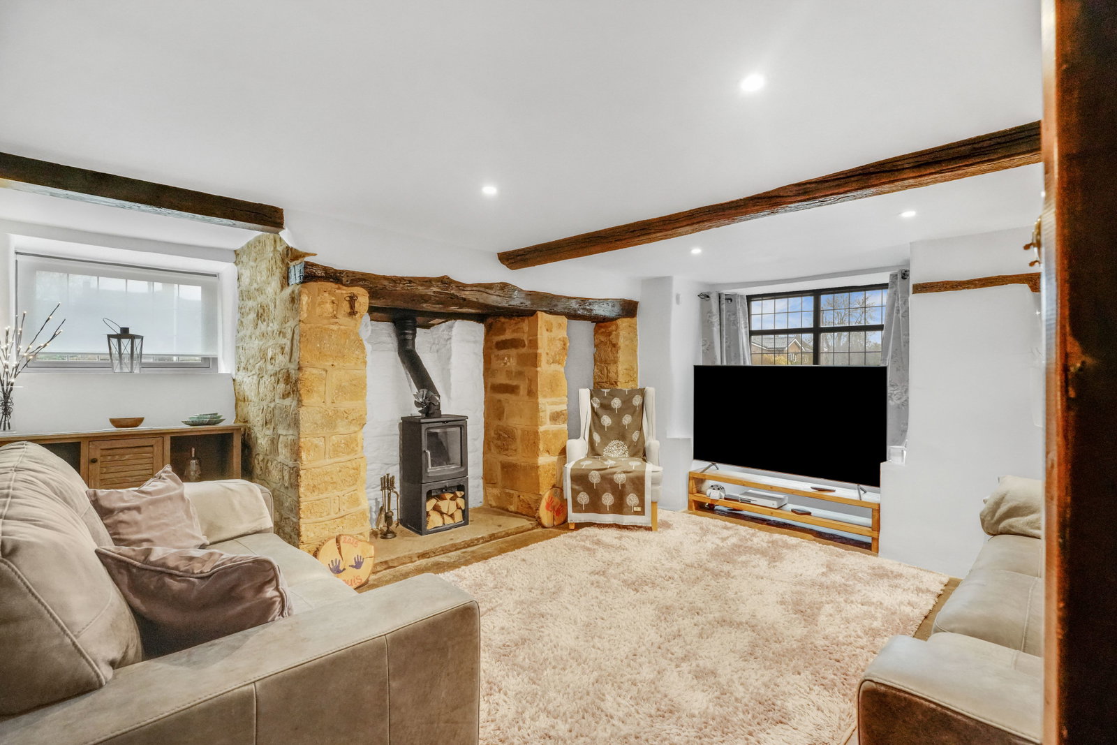 Detached House in BYFIELD