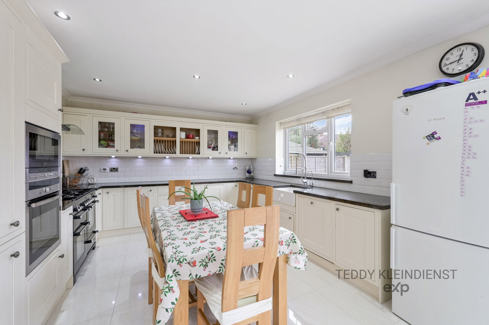 Detached House in New Malden