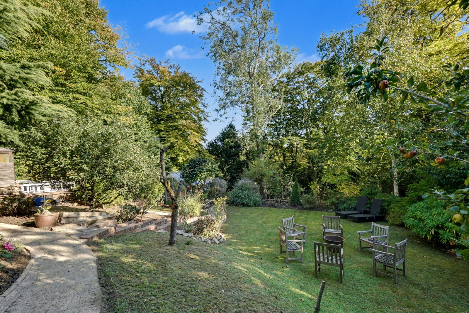 Detached House for sale in Chatham, The Ridgeway, Chatham, ME4 6PB, 2543 m²