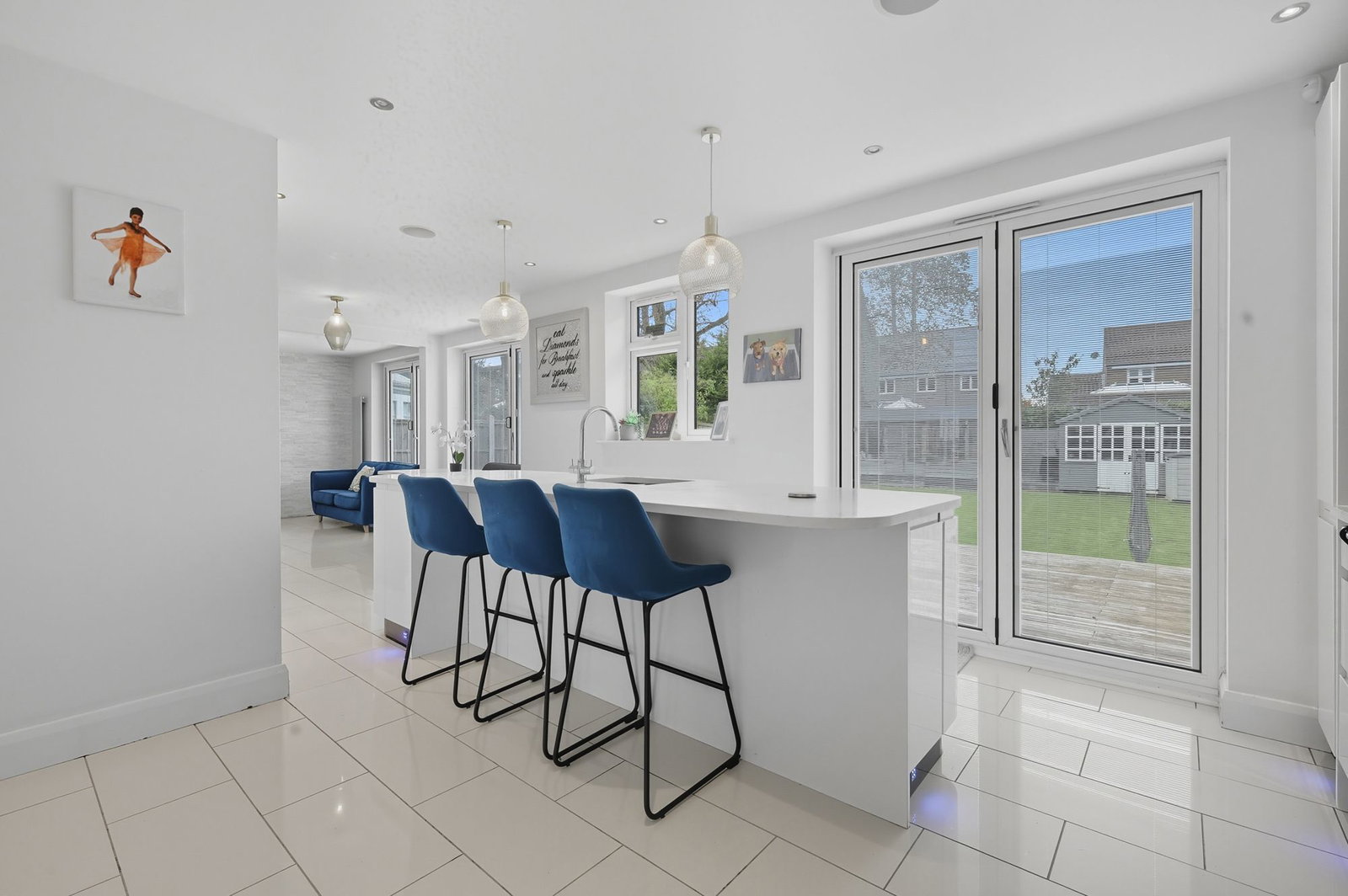 Semi Detached House for sale in Billericay, The Avenue, Billericay, CM12, 1997 m²
