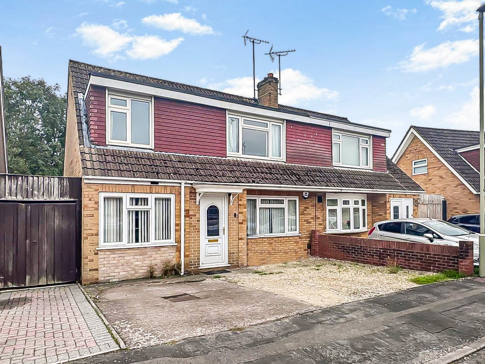 Semi Detached House in Gloucester
