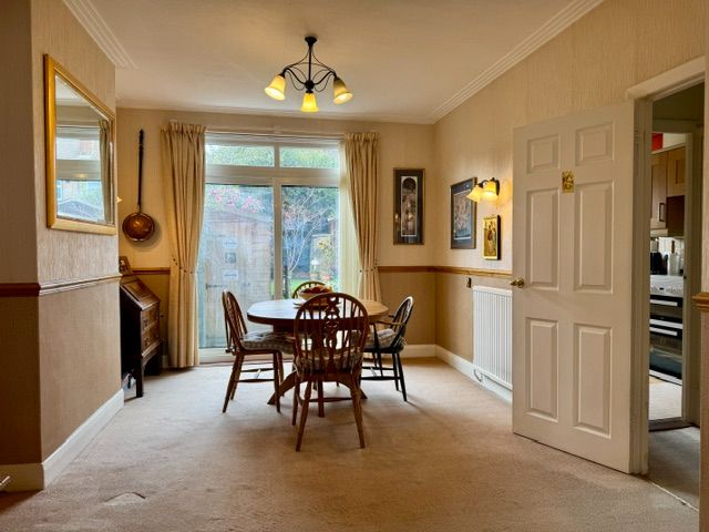 Semi Detached House in Enfield