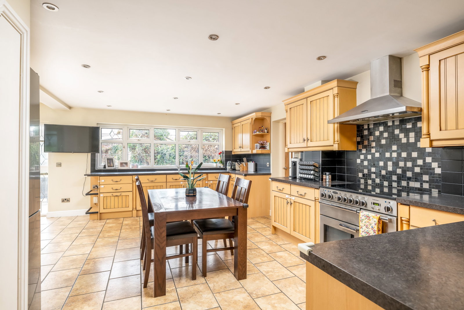 Semi Detached House in Arlesey