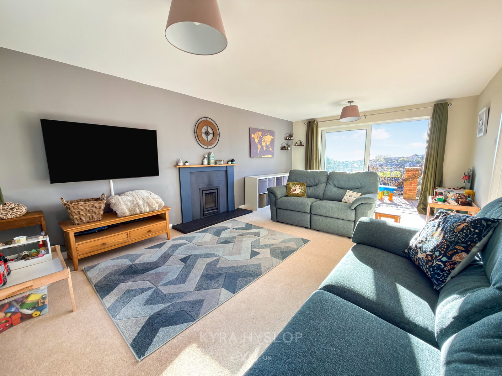 Detached House in Exeter