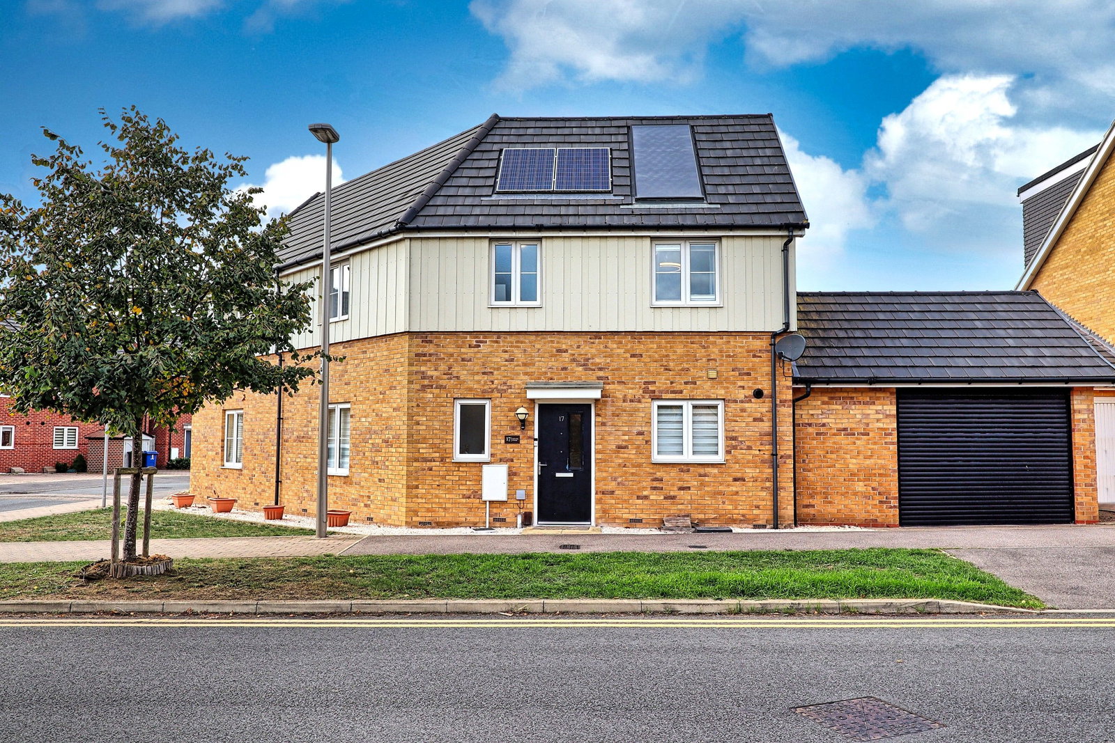 Semi Detached House in Grays