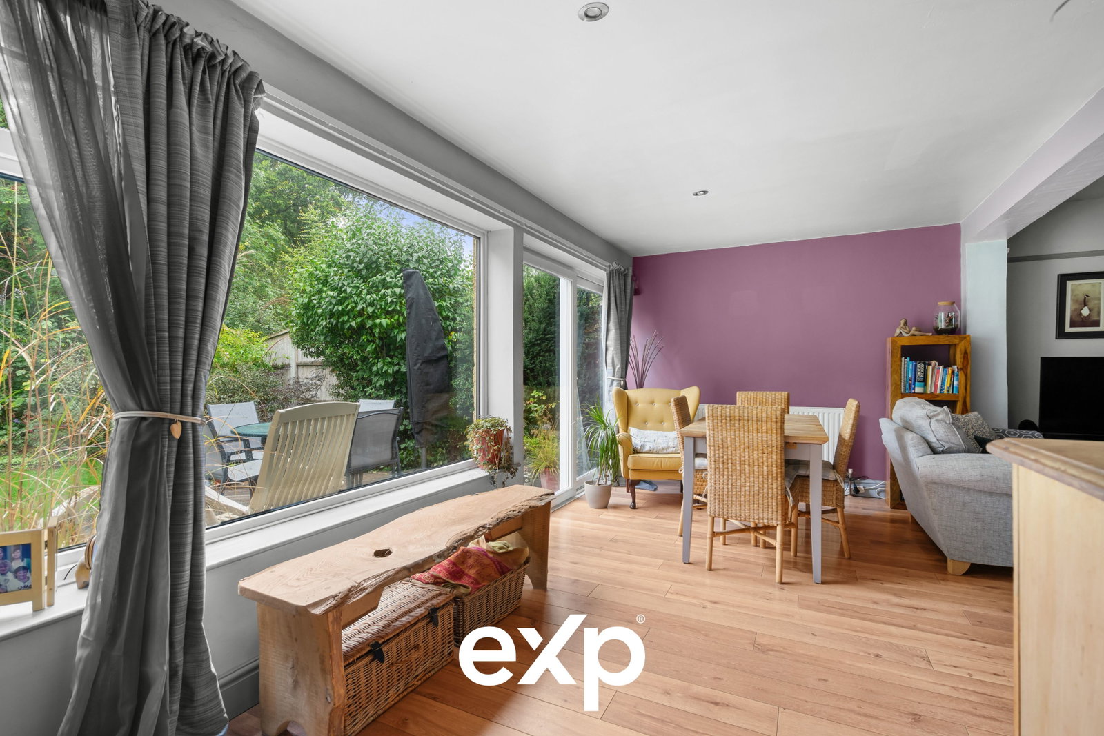 Semi Detached House in Ashford
