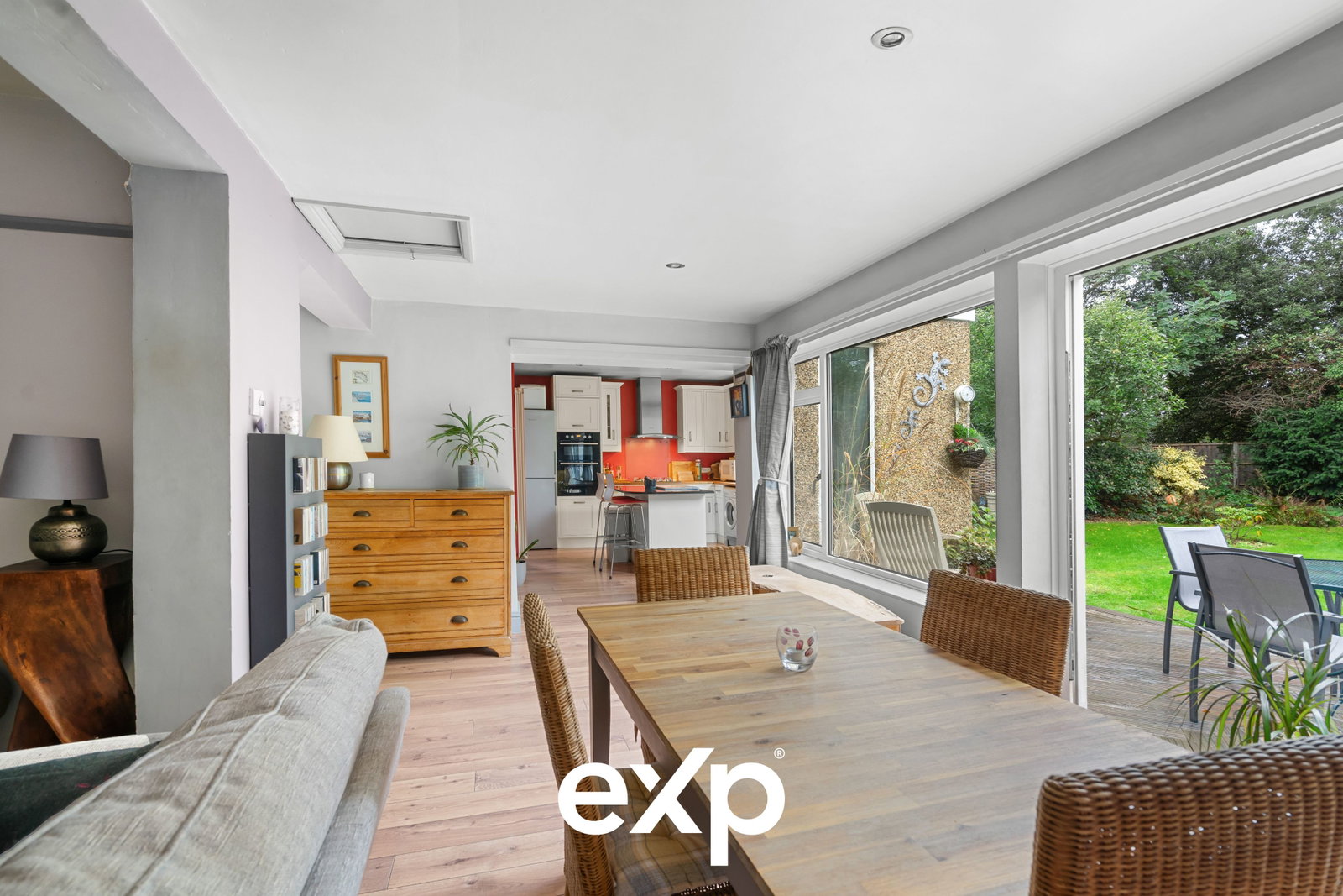 Semi Detached House in Ashford