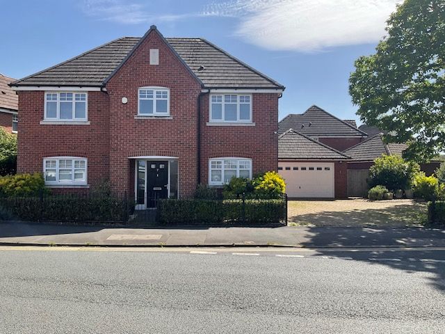 Detached House in Stourbridge