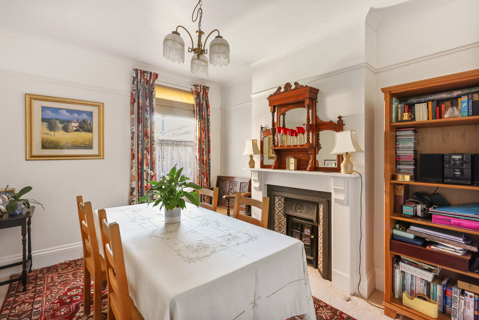 Semi Detached House in Cheltenham
