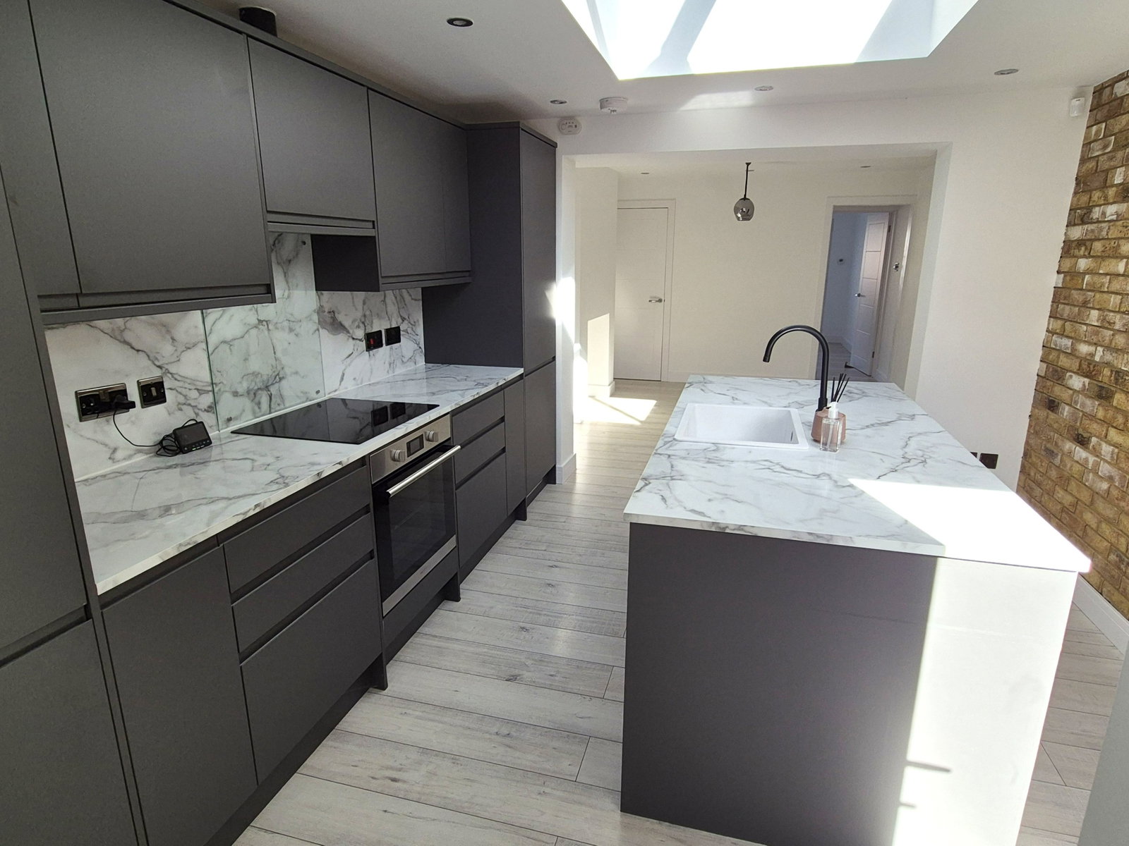 Terraced House for sale in Biggleswade, Saffron Road, Biggleswade, SG18 8DJ