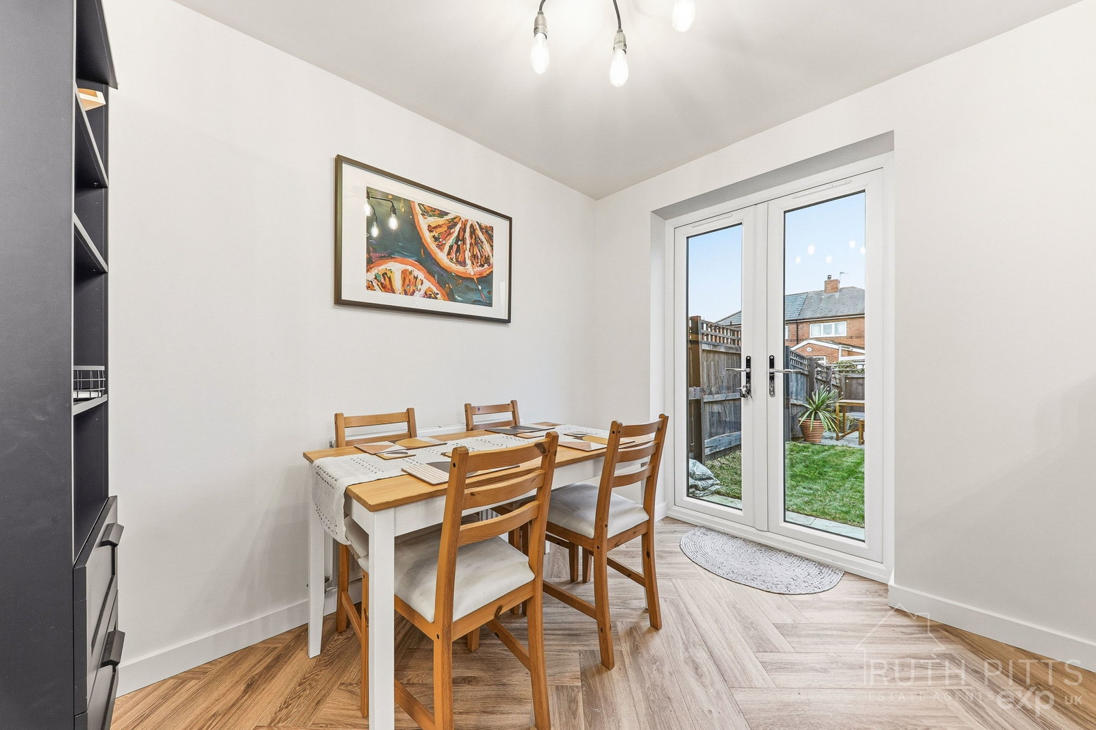 Semi Detached House in Hemsworth