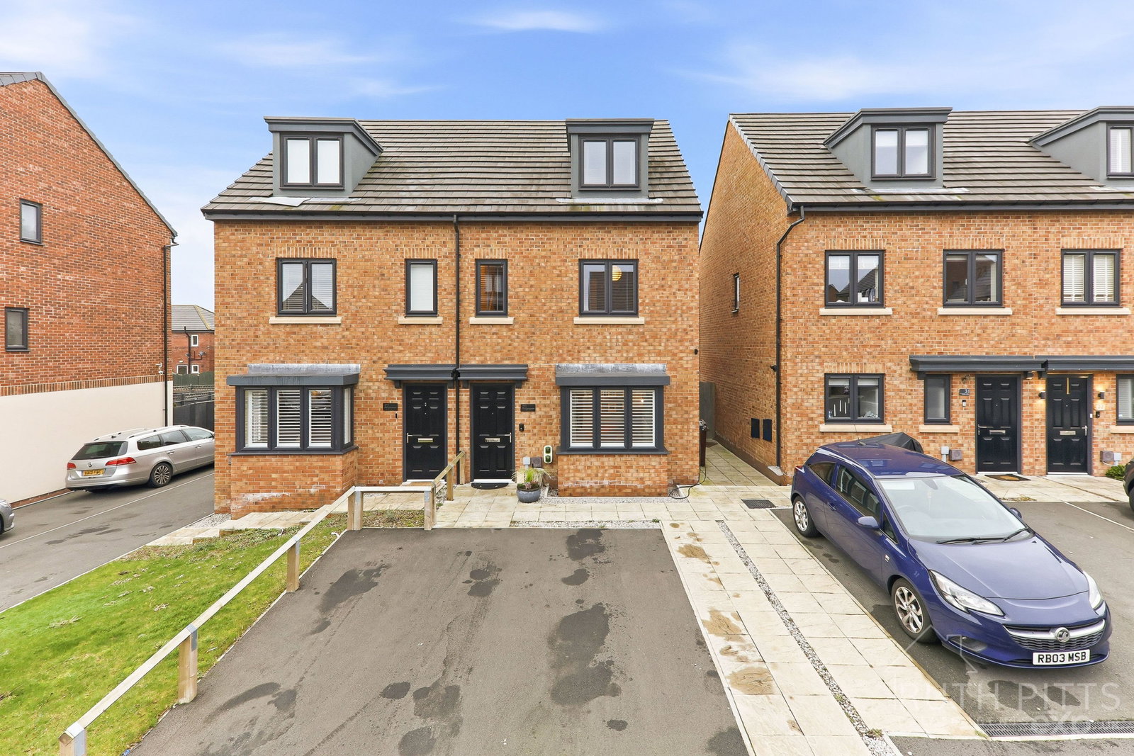 Semi Detached House in Hemsworth