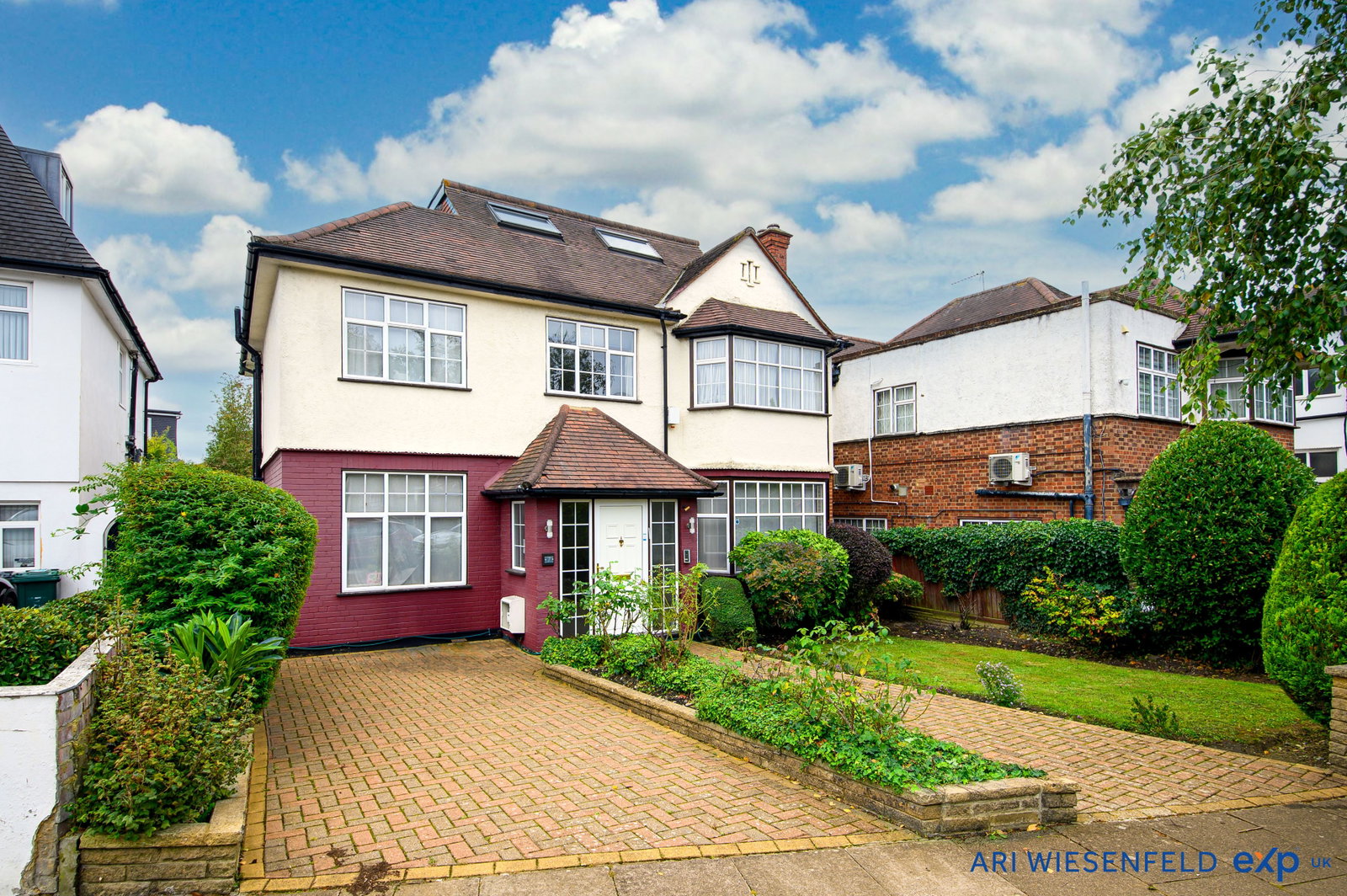 Detached House in London