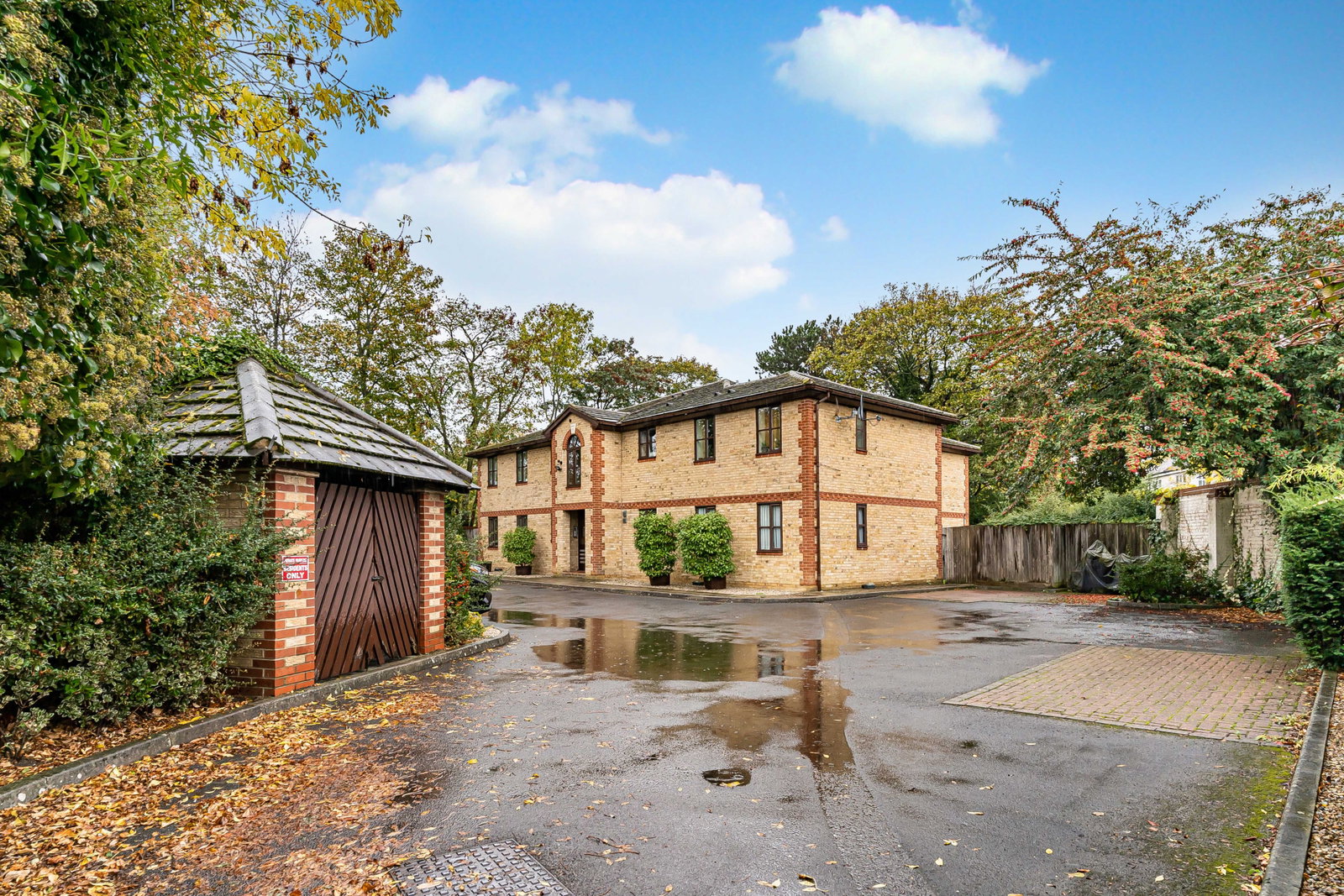 Ground Floor Flat in London