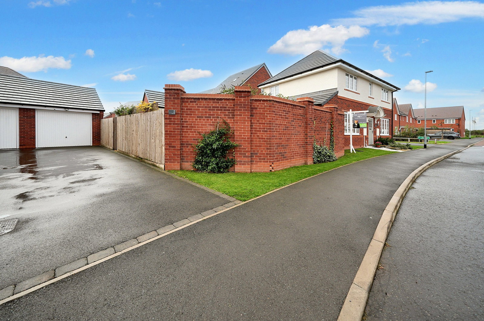 Detached House in Stafford