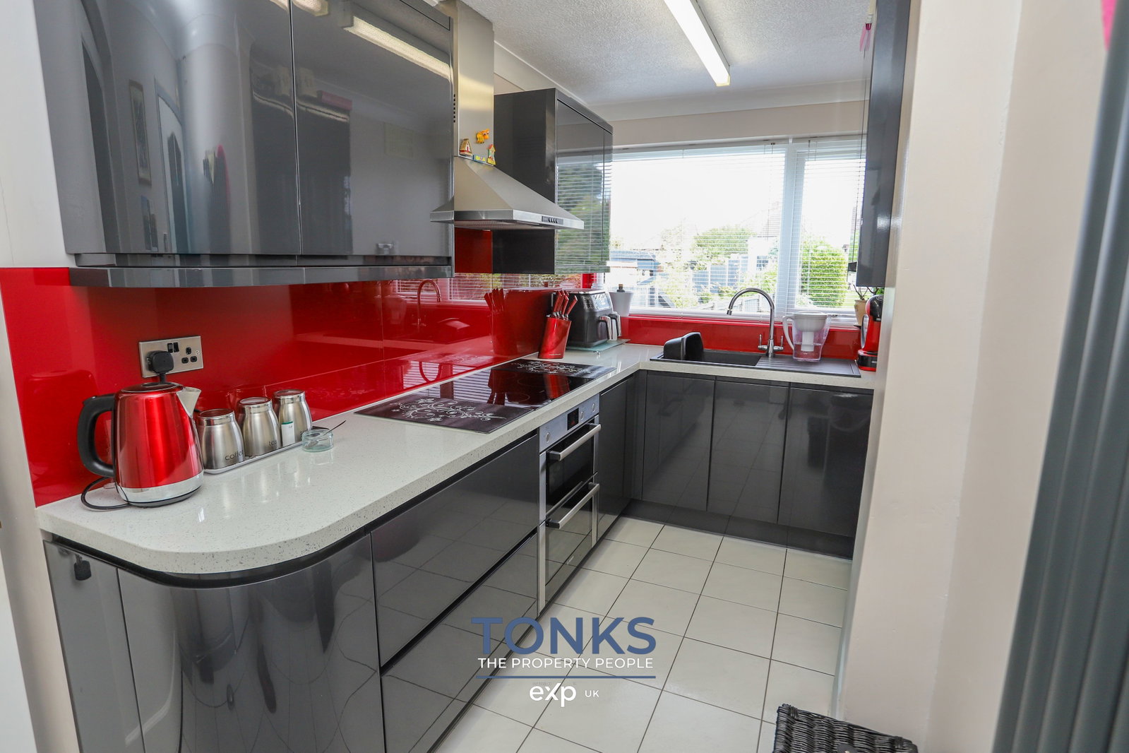 Semi Detached House in Oldbury