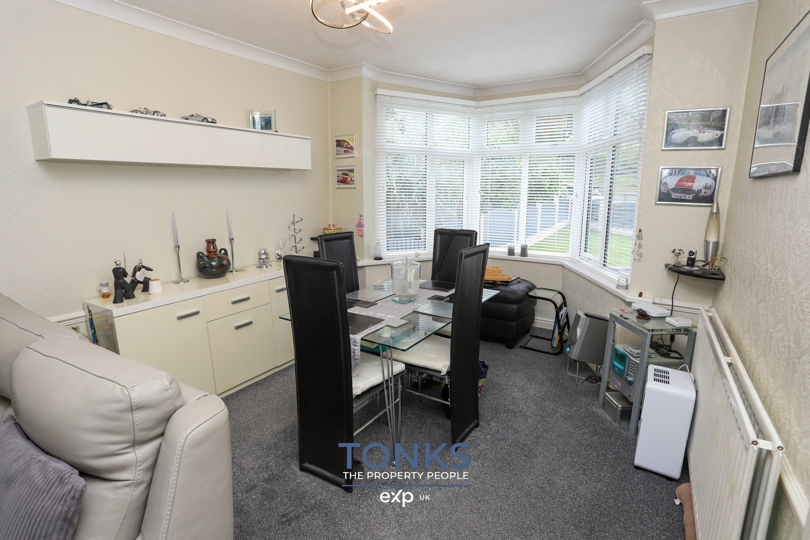 Semi Detached House in Oldbury