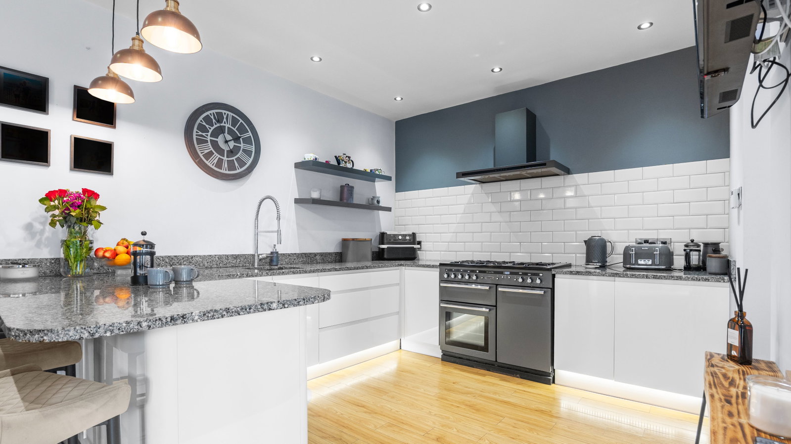 Detached House in Sheffield