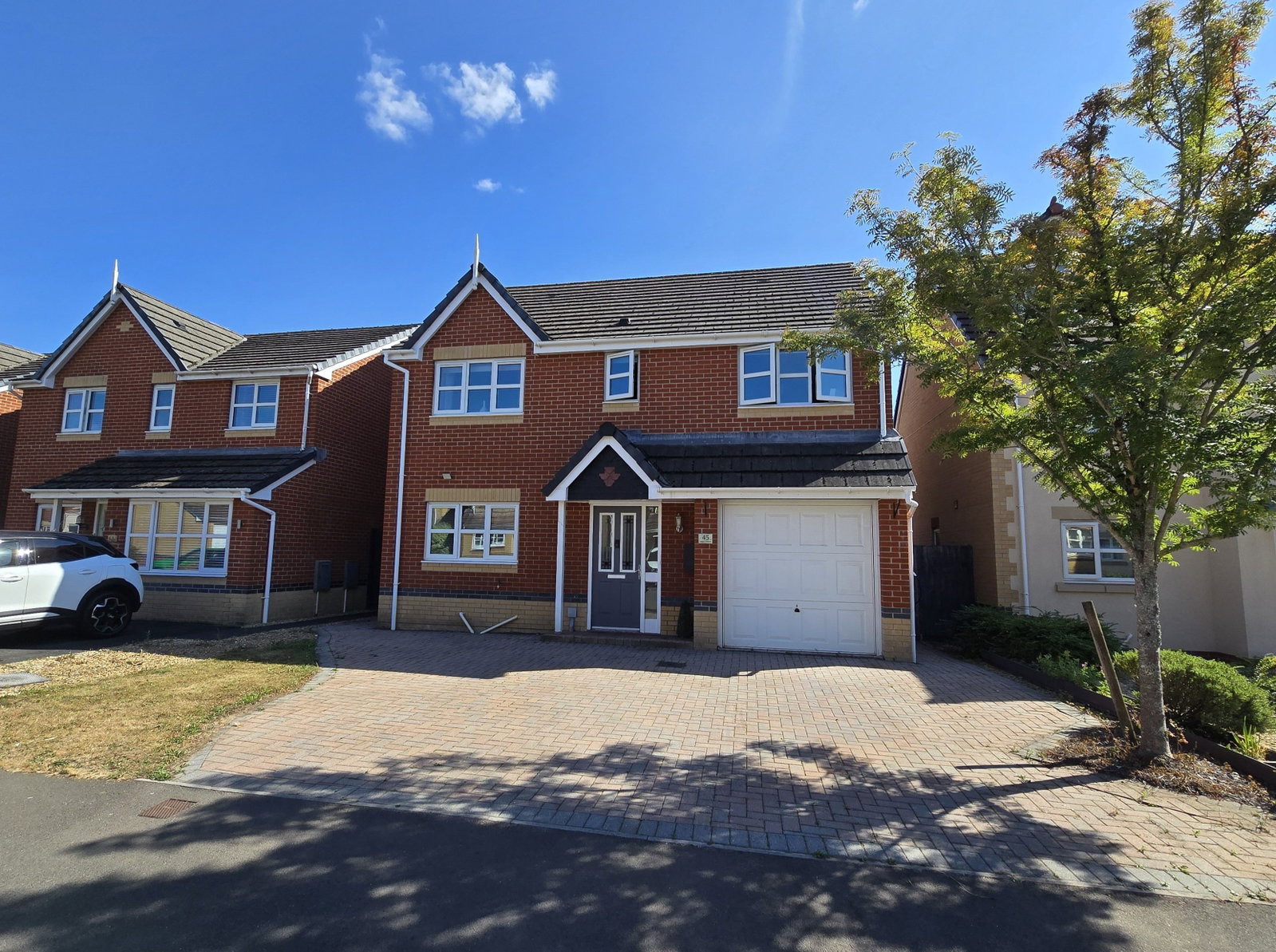 Detached House in Swansea