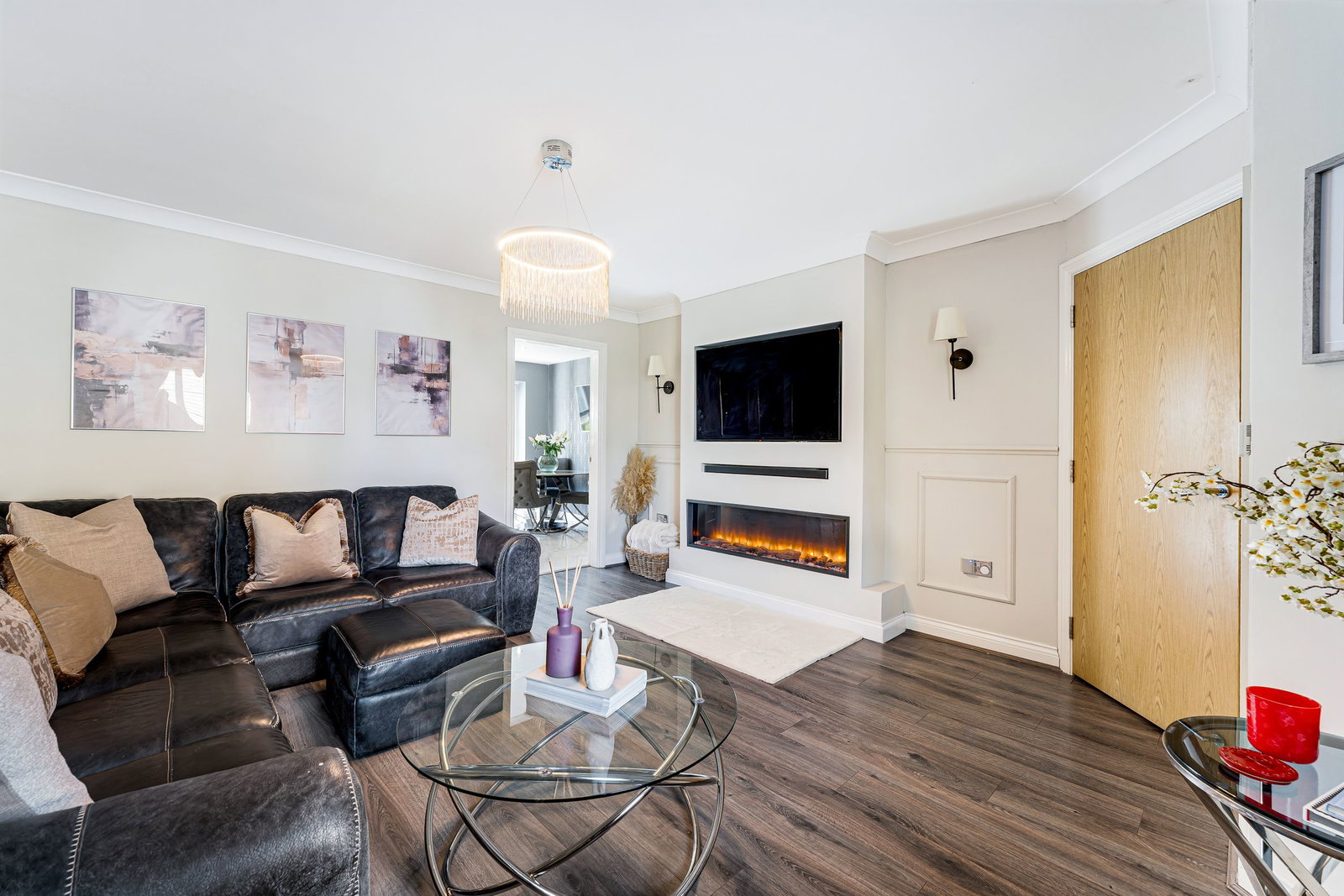 Semi Detached House in Leigh