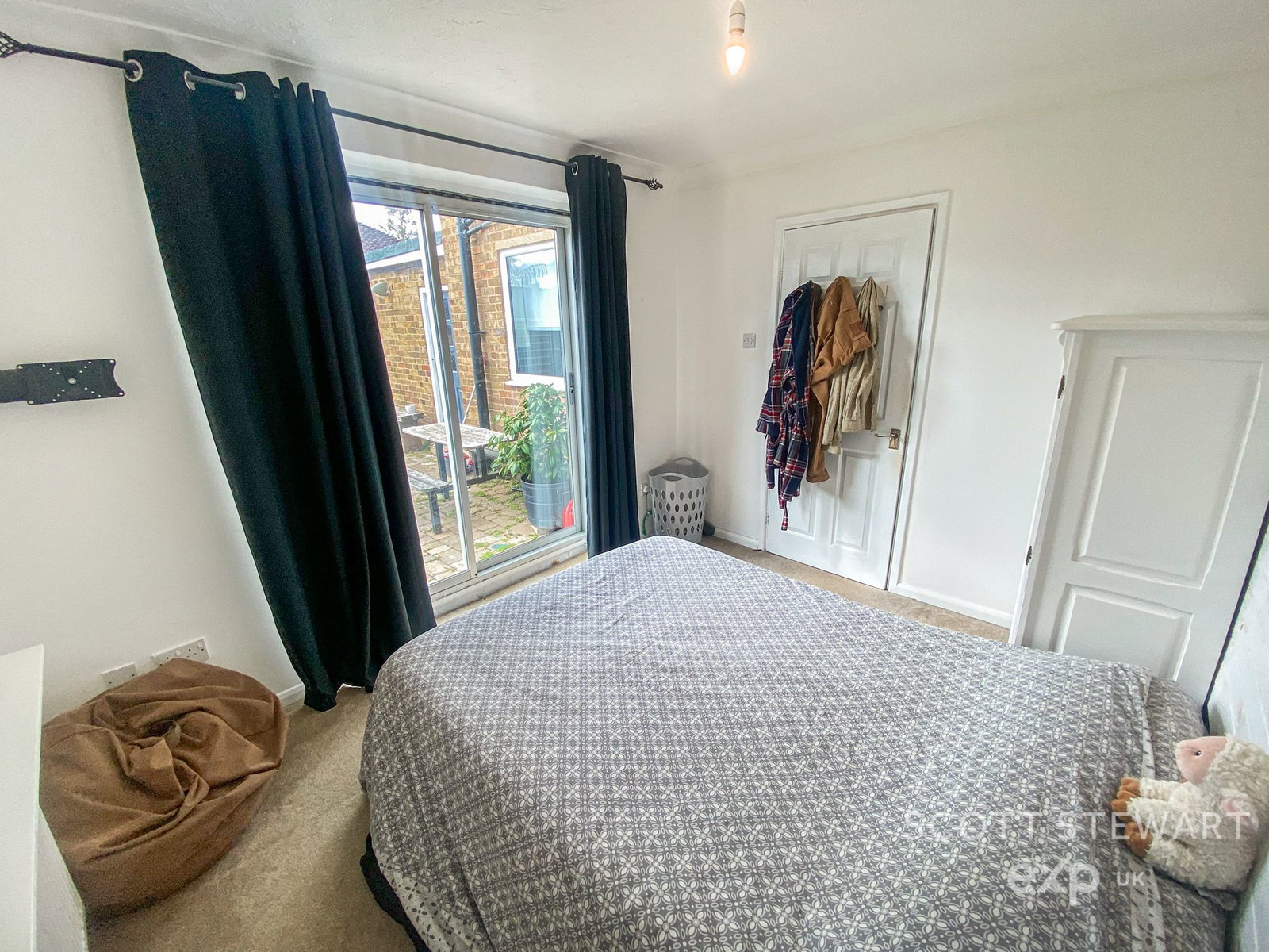 Semi Detached House in Peterborough