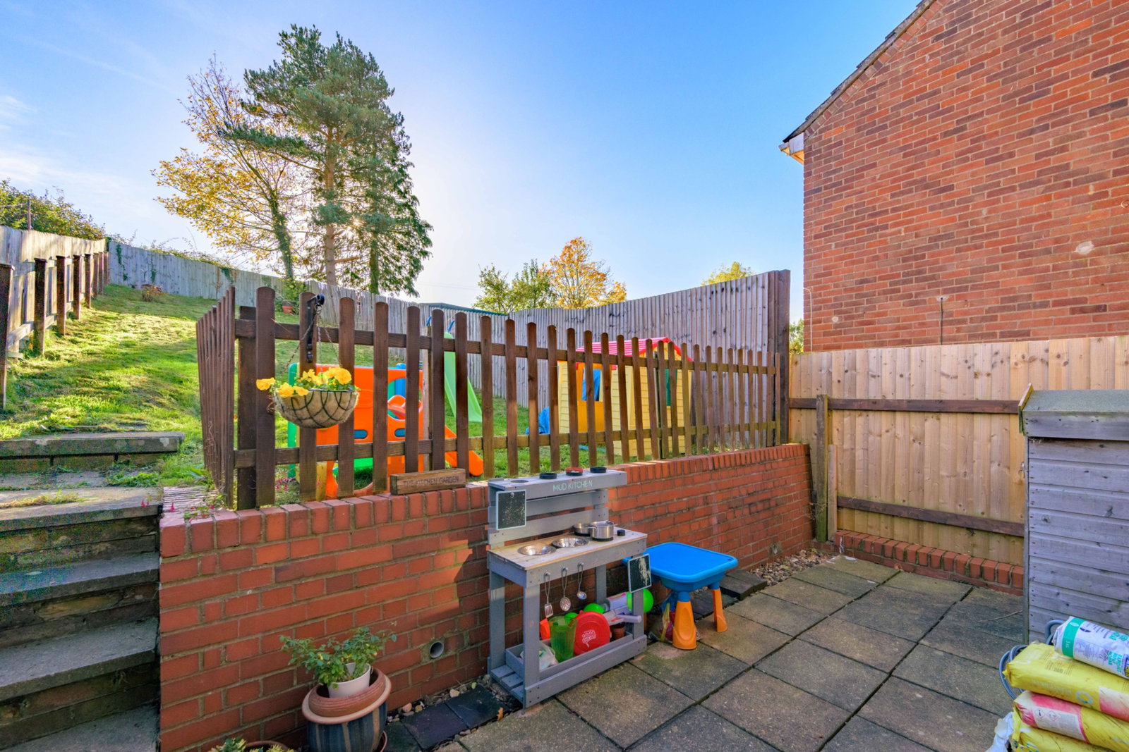 Semi Detached House for sale in Grantham, Fifth Avenue in Grantham, 656 m²