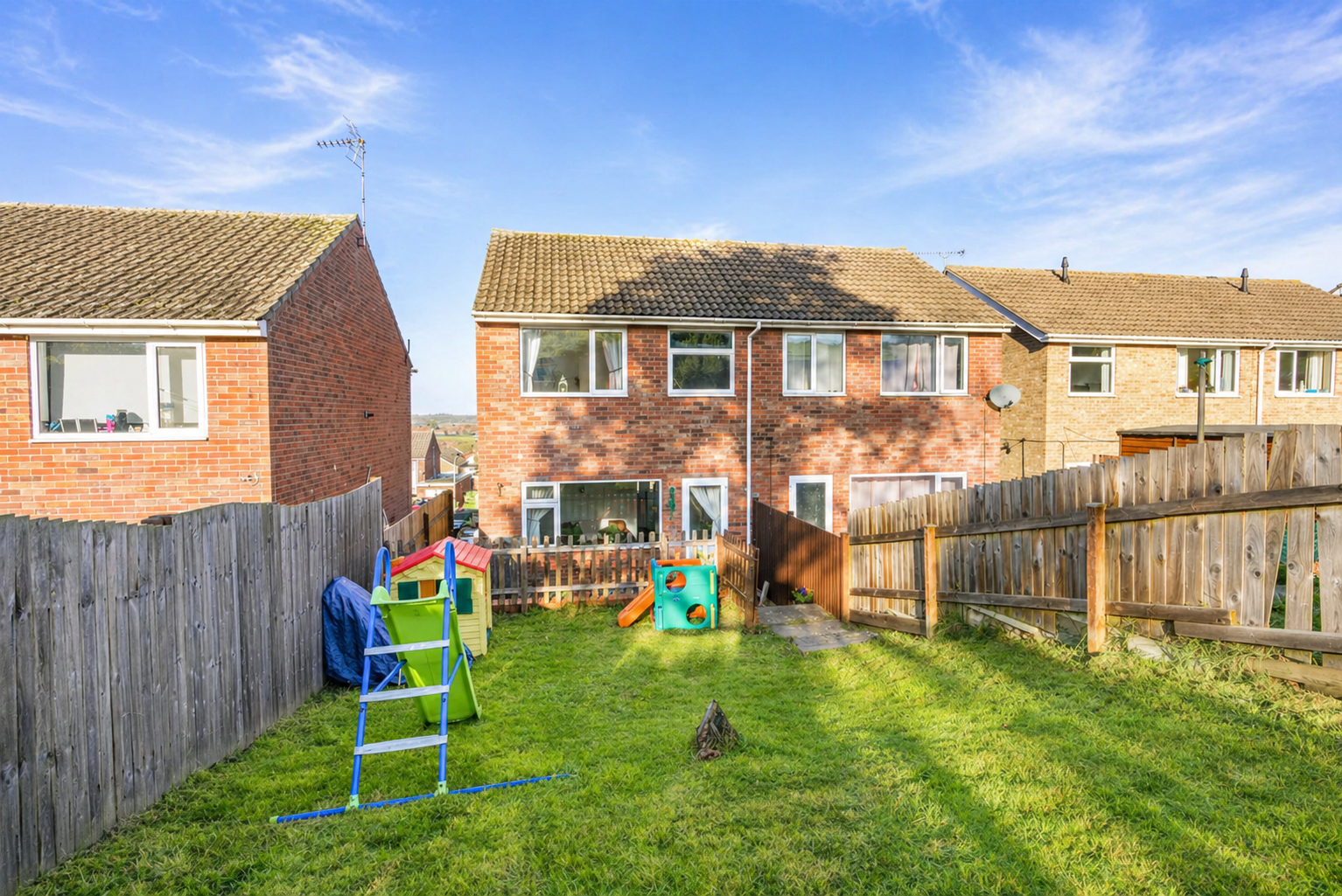 Semi Detached House for sale in Grantham, Fifth Avenue in Grantham, 656 m²