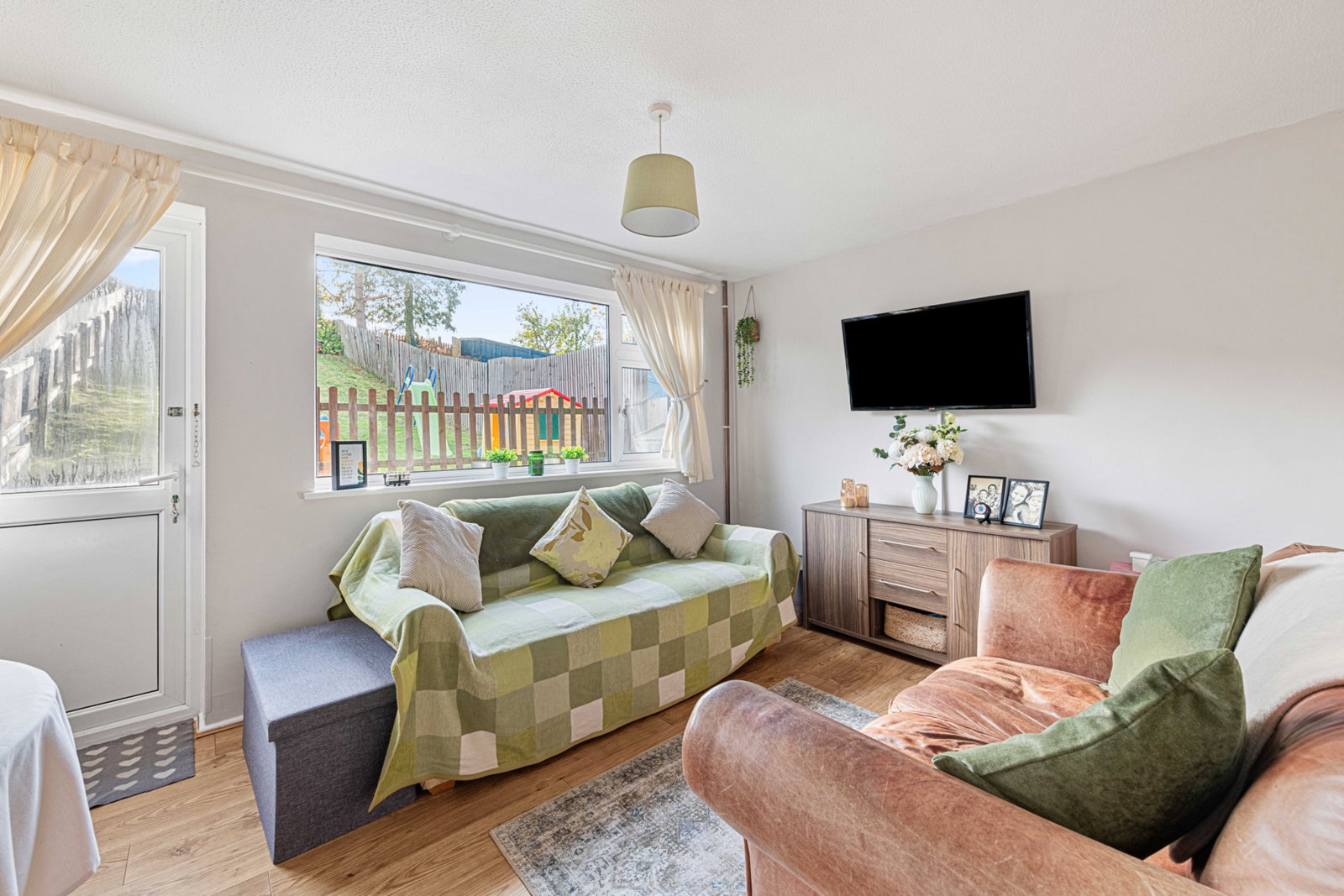 Semi Detached House in Grantham