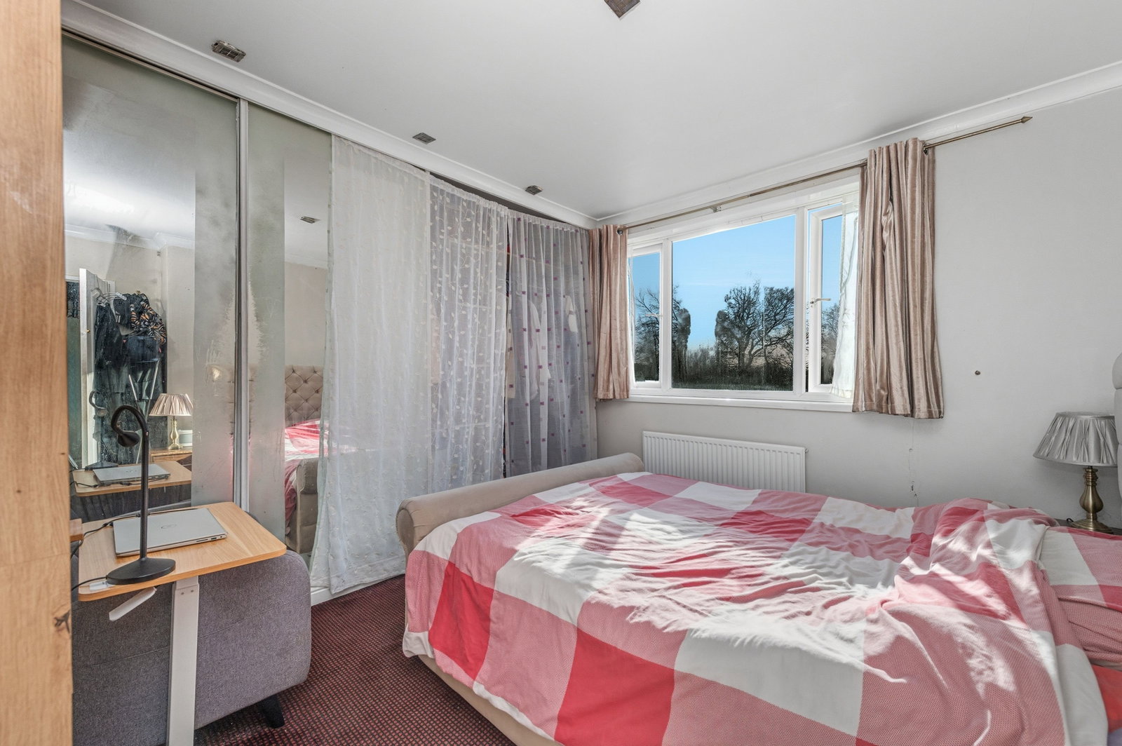 Semi Detached House in Leeds